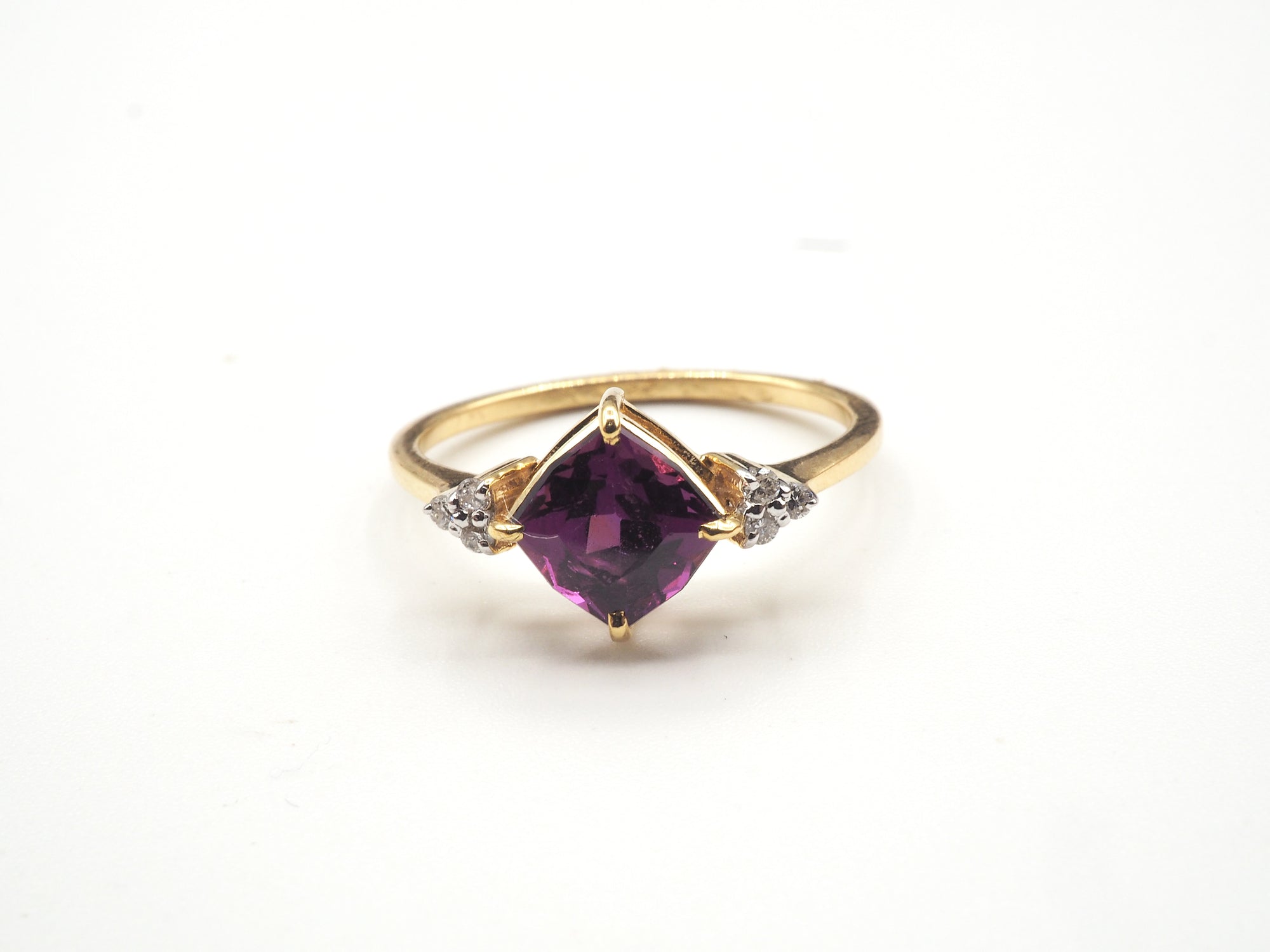 18K Yellow Gold Purple Garnet with Diamond Ring