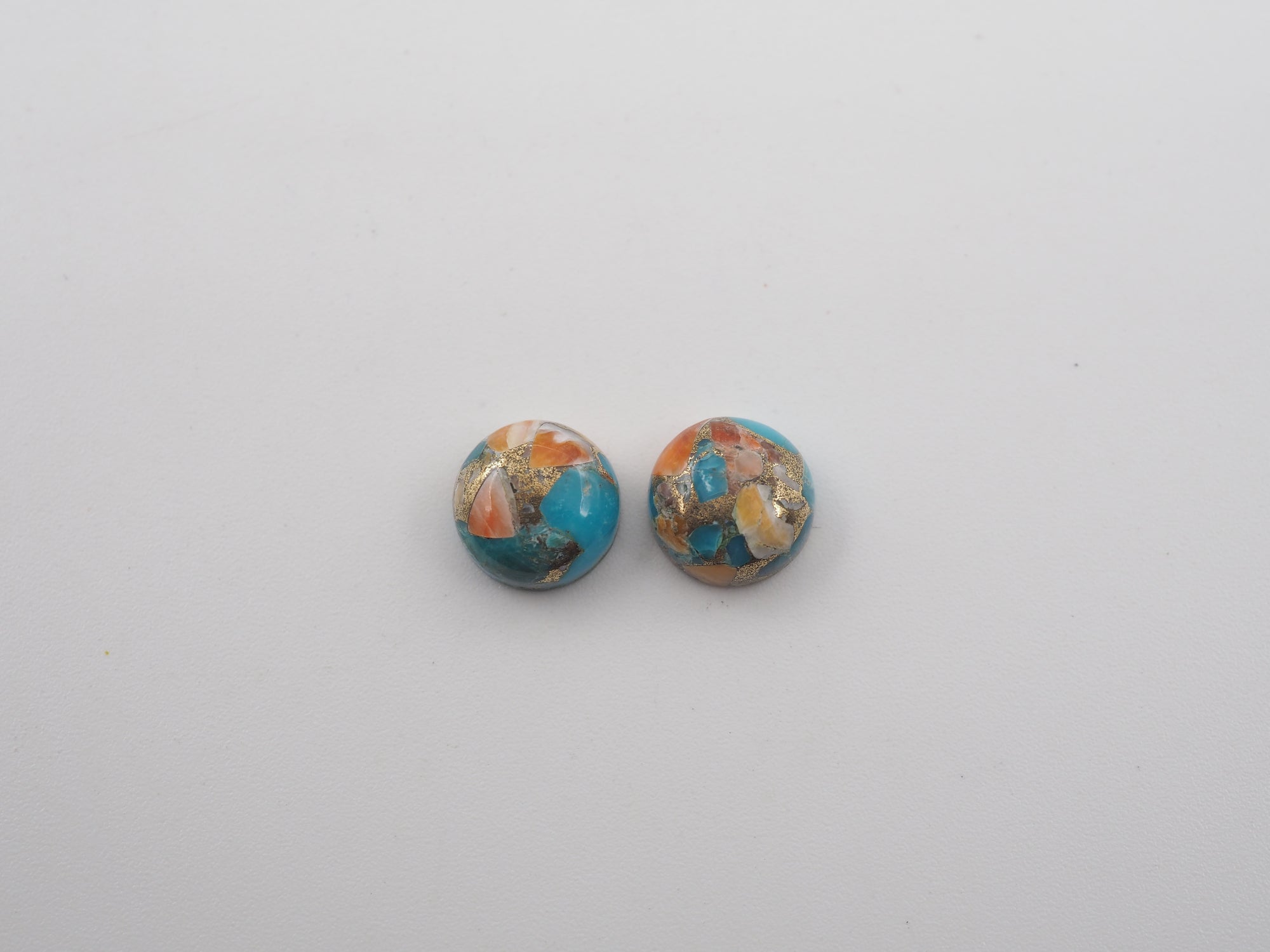Oyster Copper Turquoise Cabochon Round 9 mm Approximately 5.5 Carat (GTG-OT-41)