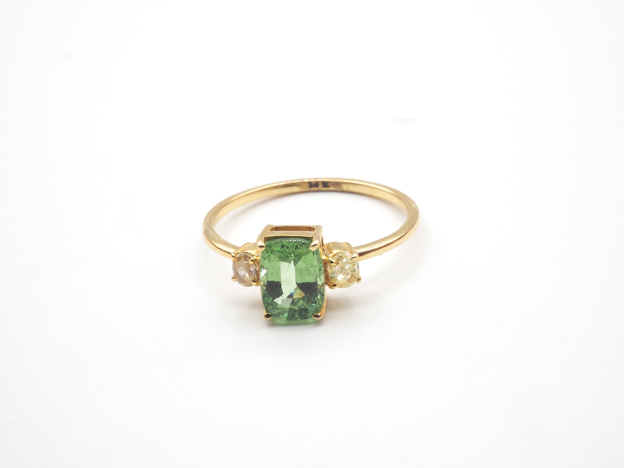 18K Yellow Gold Mint Garnet Ring