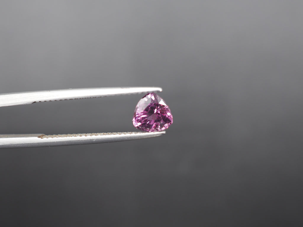 Malaya Garnet trillion Shape Faceted 6.5x6.1mm