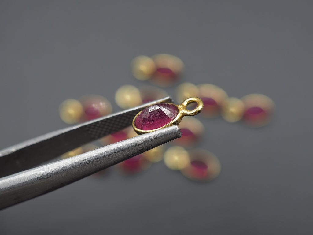 Ruby 18K Gold Filled Bezel 6x4 mm, Single Connector, Ruby Charm, 1 Piece