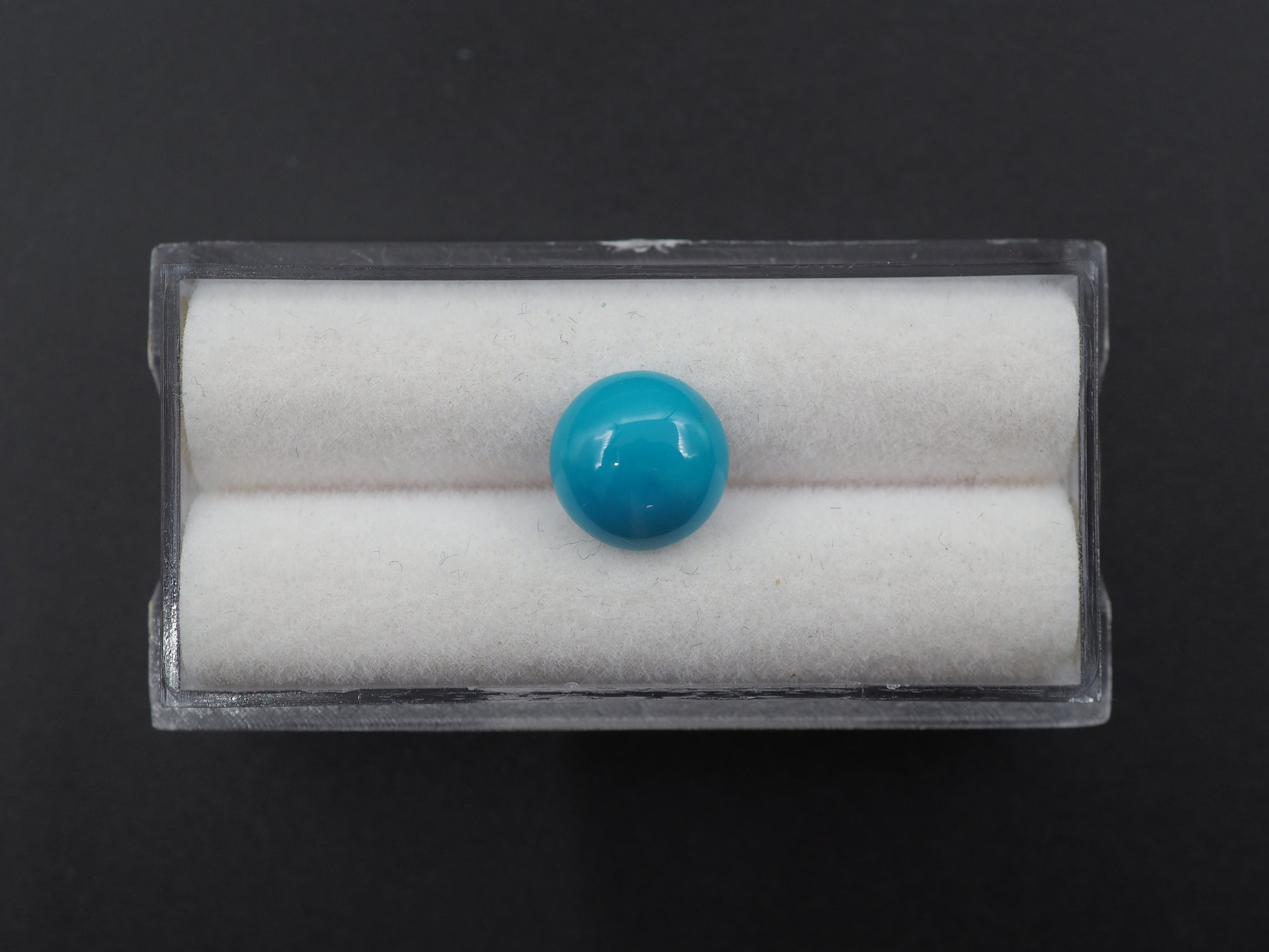 Arizona Turquoise Cabochon 9 mm Approximately 2.15 Carat (GTG-AT-10)