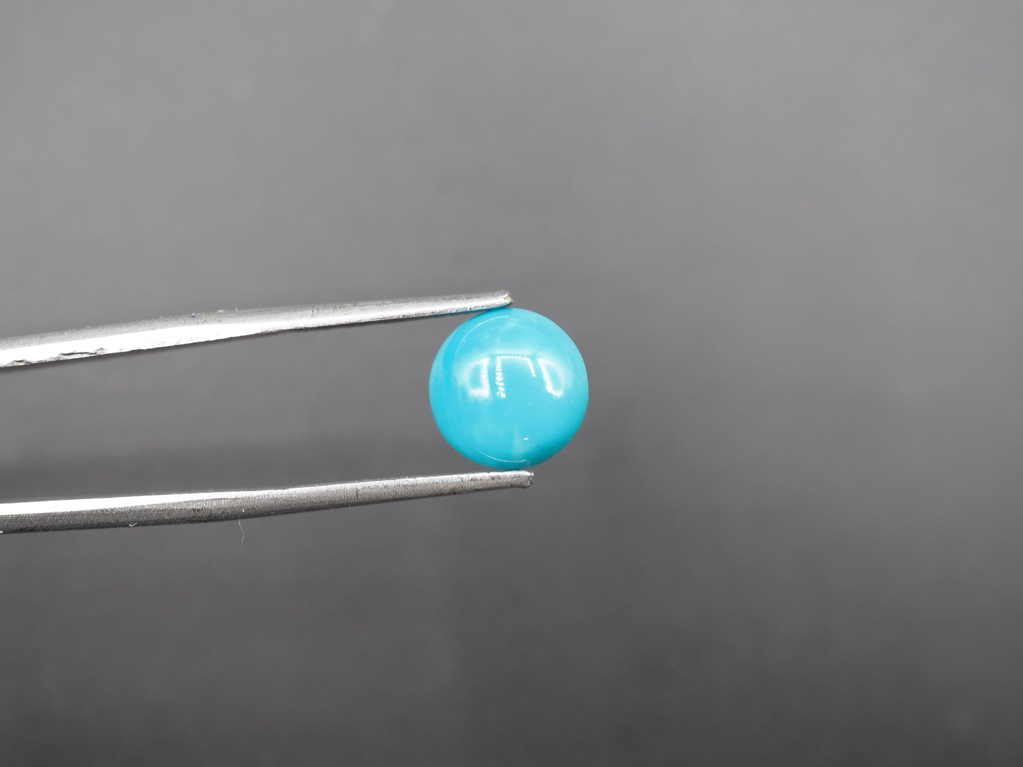 Arizona Turquoise Cabochon 9 mm Approximately 2.15 Carat (GTG-AT-10)