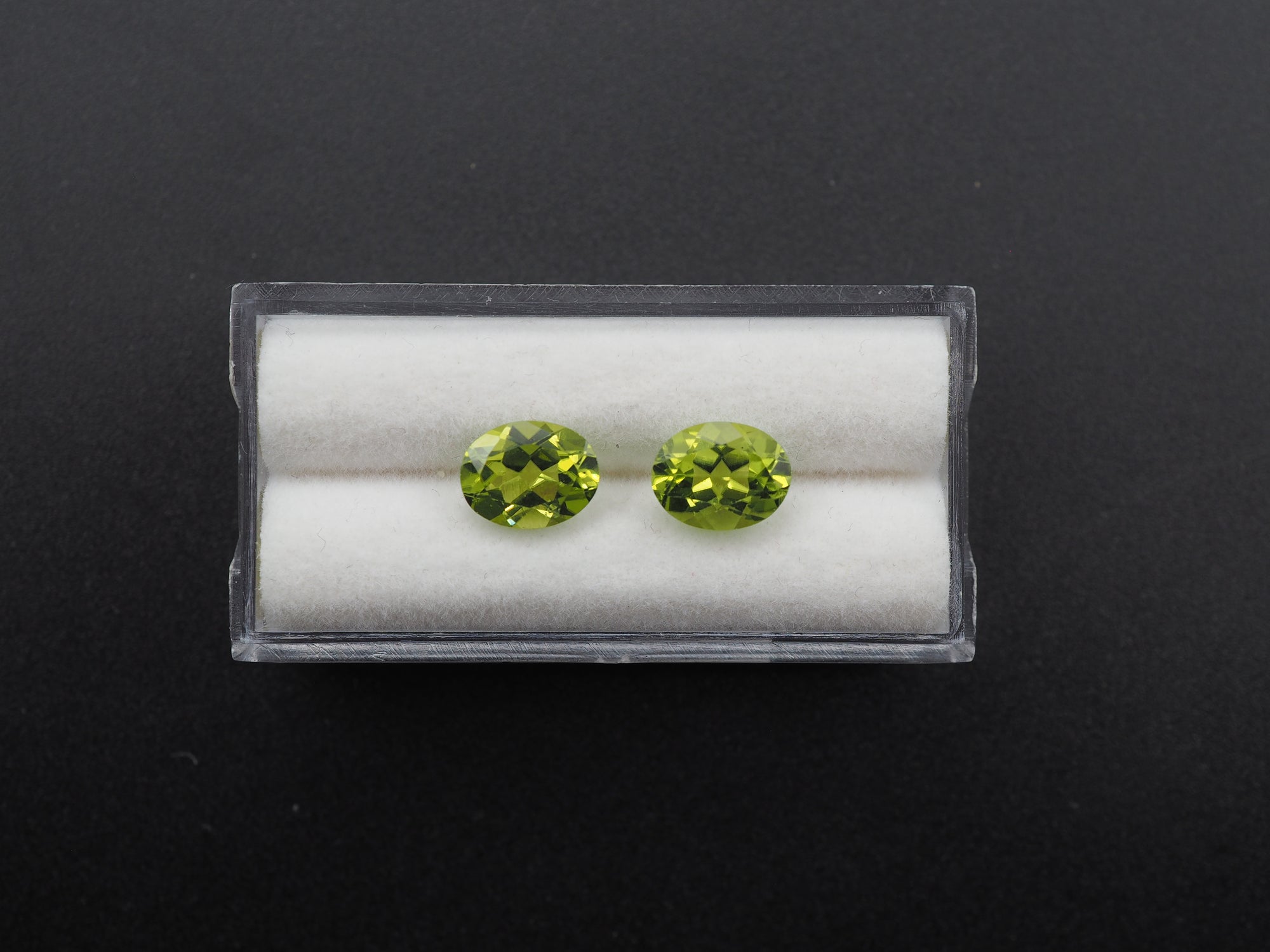 Peridot  Faceted Oval Shape 9x7 mm Matching Pair Approximately 2.48 Carat