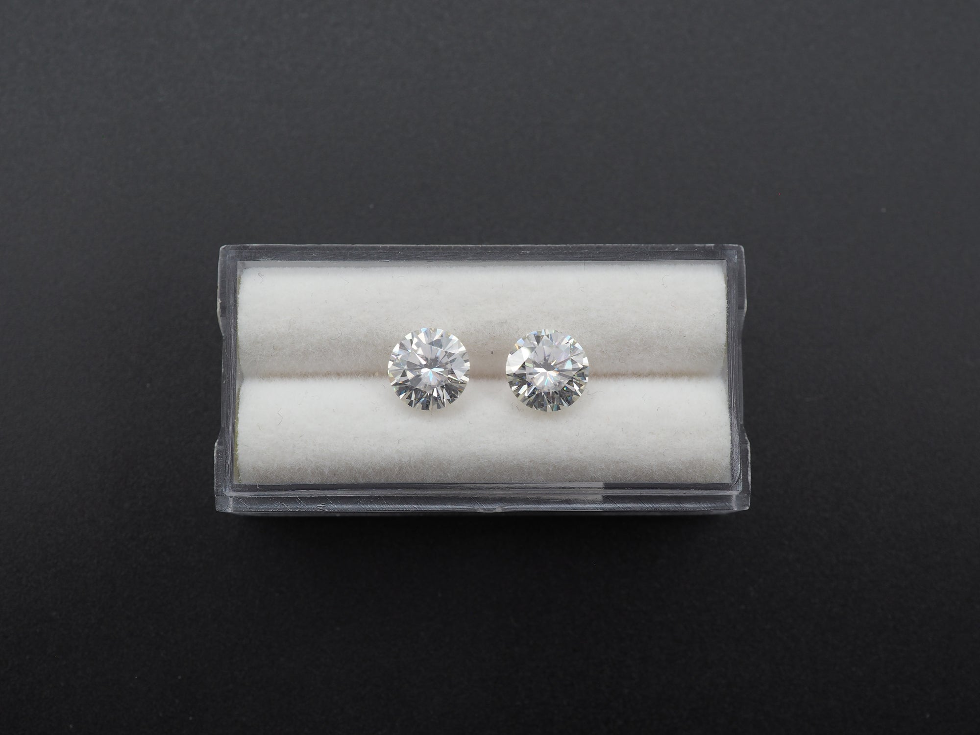 Moissanite Faceted Round Shape  7.8mm Matching Pair Approximately 2.87 Carat