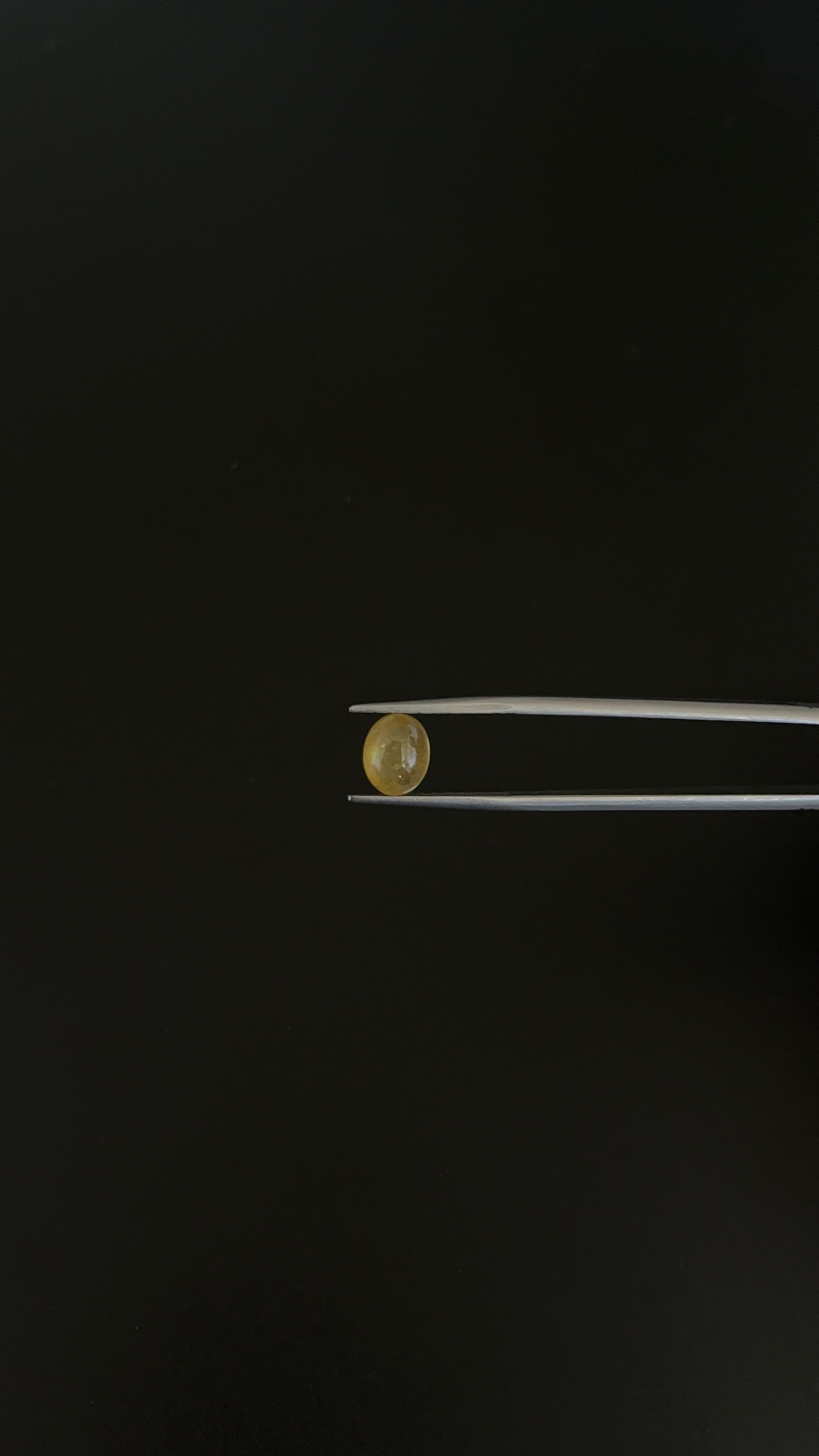Yellow Sapphire Cabochon Oval Shape 8.9x7.2 mm