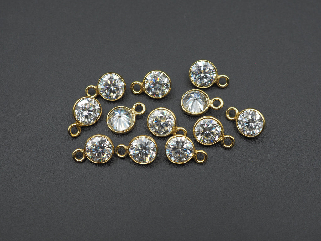 Moissanite 18K Gold Filled Bezel 6 mm, Single Connector, Moissanite Charm, 1 Piece