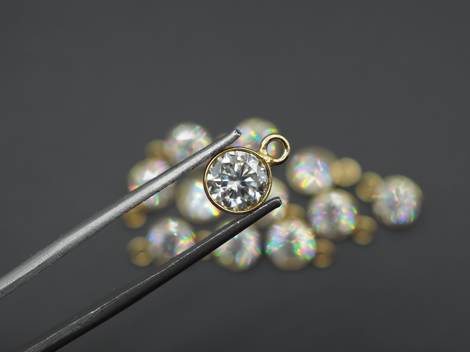 Moissanite 18K Gold Filled Bezel 6 mm, Single Connector, Moissanite Charm, 1 Piece