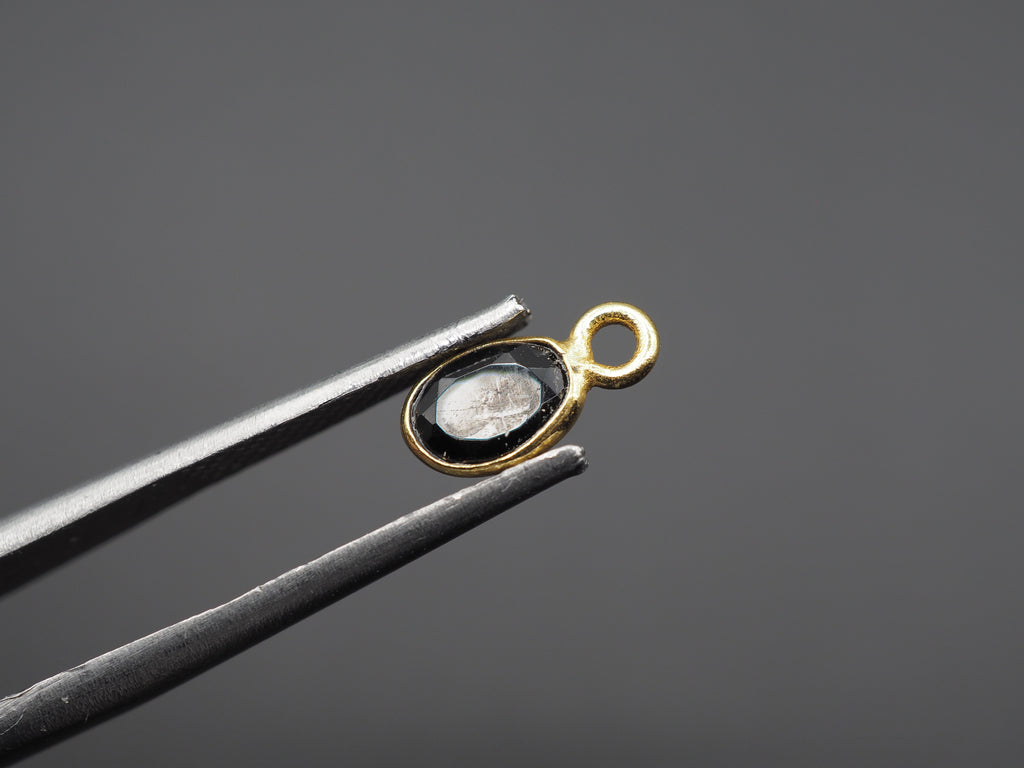 Black Onyx 18K Gold Filled Bezel 6x4 mm, Single Connector, Onyx Charm