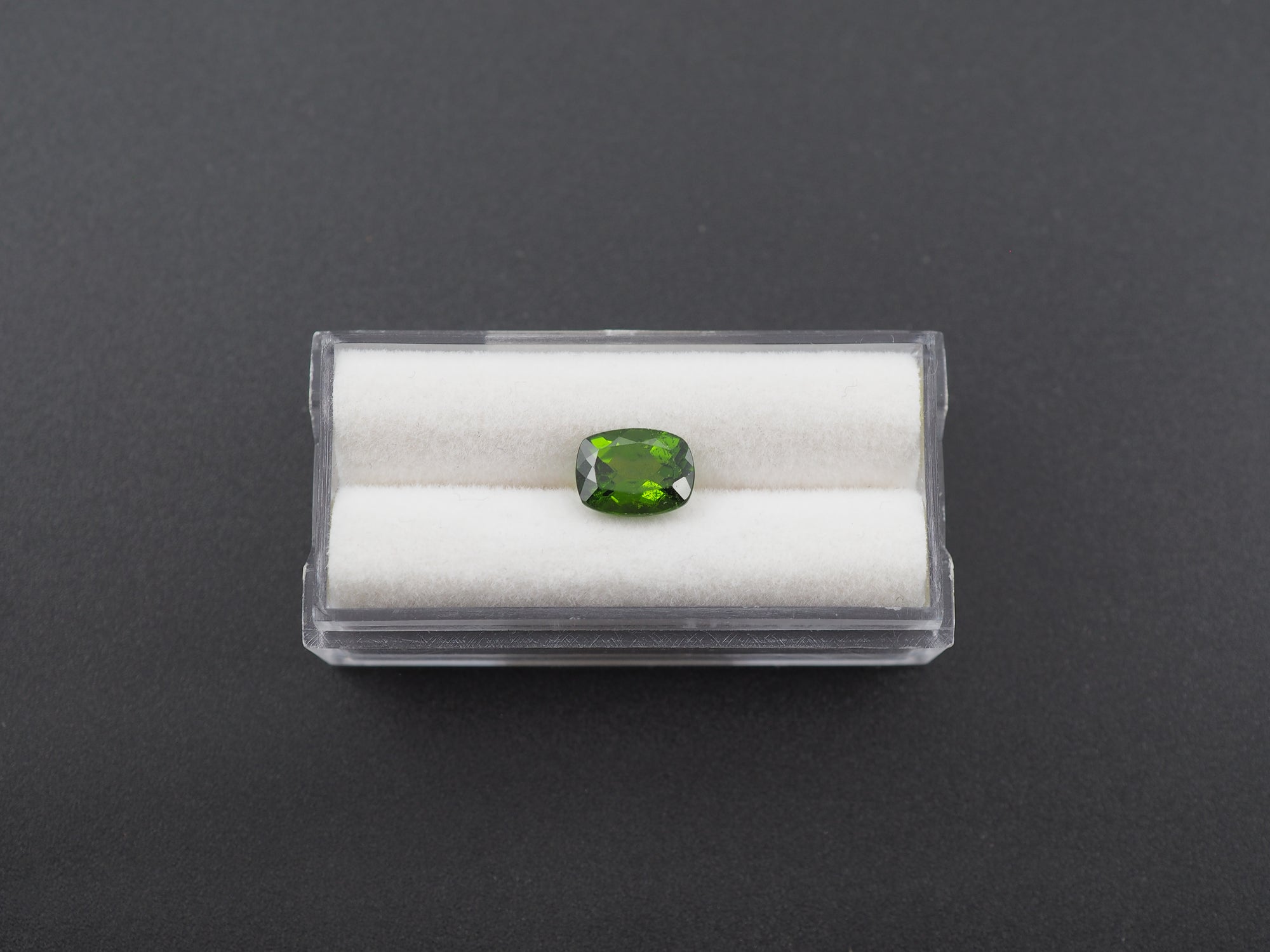Chrome Diopside Faceted Rectangle  Shape 9.0 x 7.0 x 4.5 mm Single Piece Approximately 2.15 Carat
