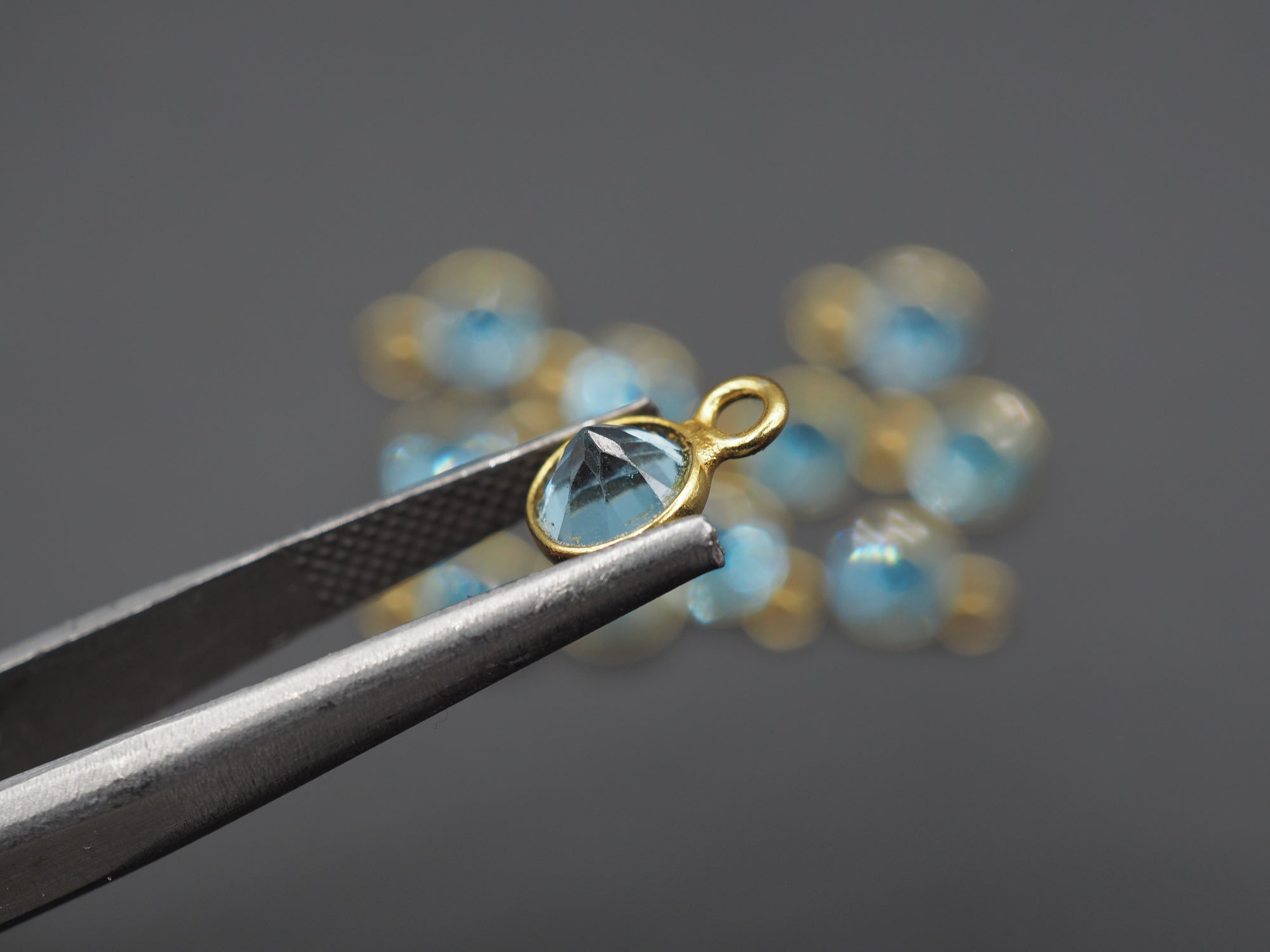 London BLue Topaz 18K Gold Filled Bezel 5 mm, Single Connector, Topaz Charm, 1 Piece