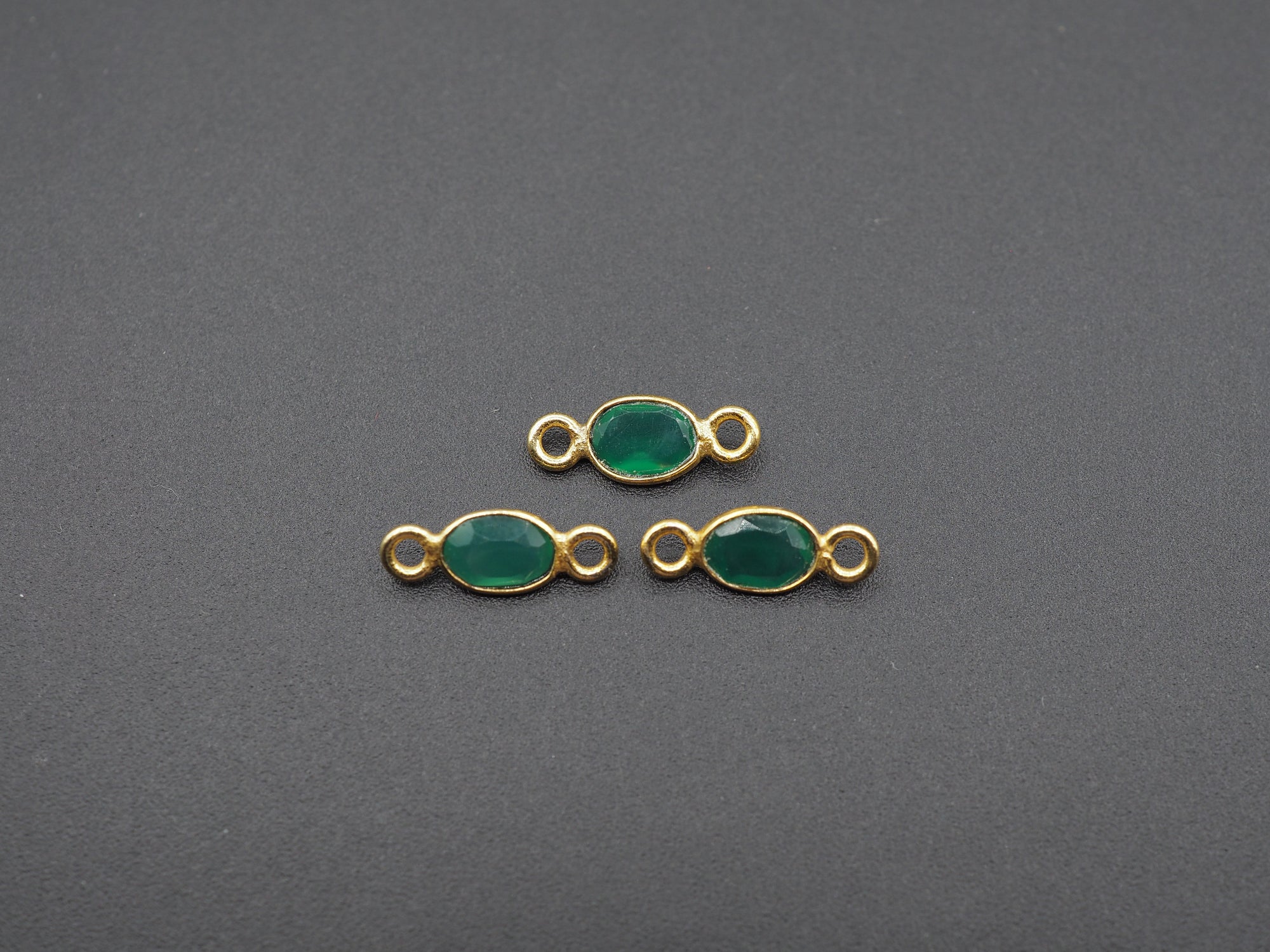 Green Onyx 18K Gold Filled Bezel 6x4 mm, Double Connector Onyx Charm (GTG-GGO-2)