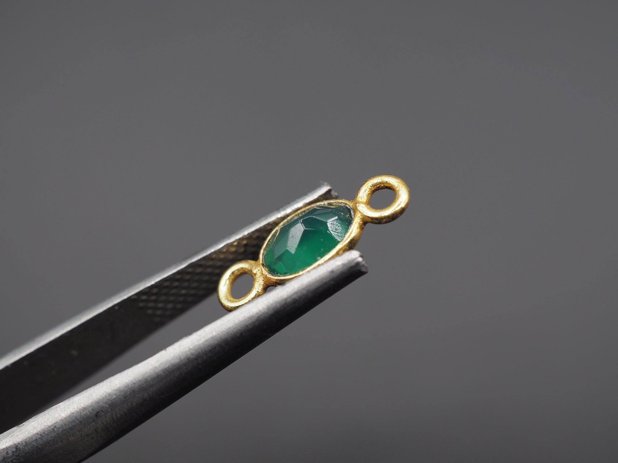 Green Onyx 18K Gold Filled Bezel 6x4 mm, Double Connector Onyx Charm (GTG-GGO-2)