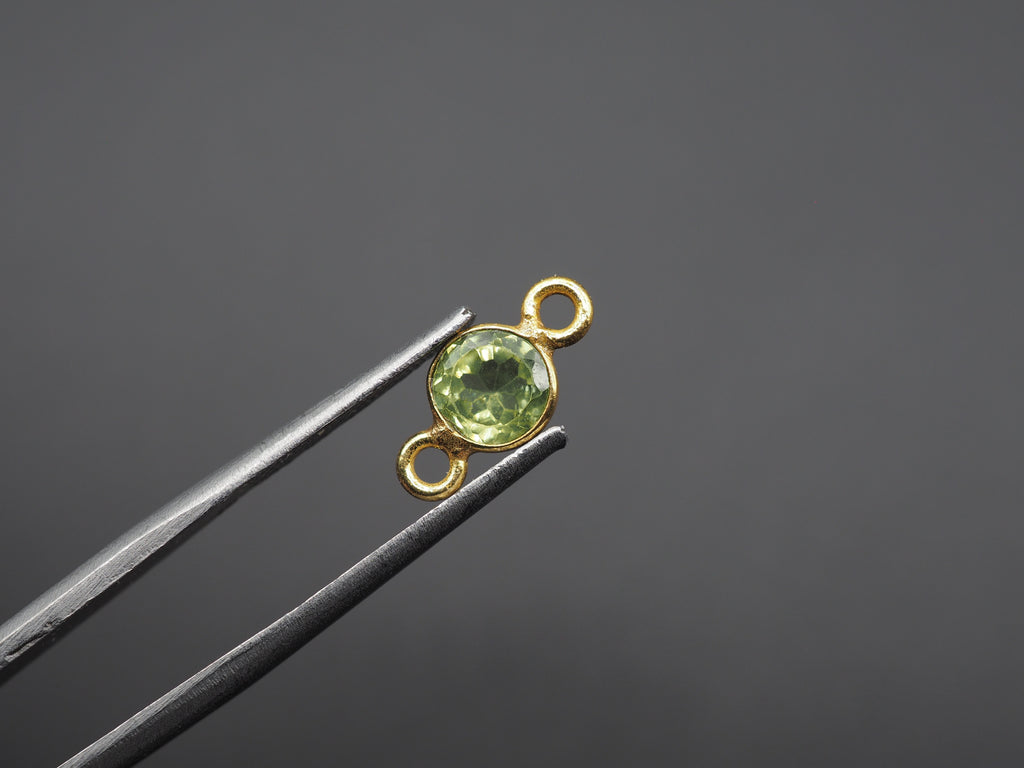 Peridot 18K Gold Filled Bezel 5mm, Double Connector, Peridot Charm