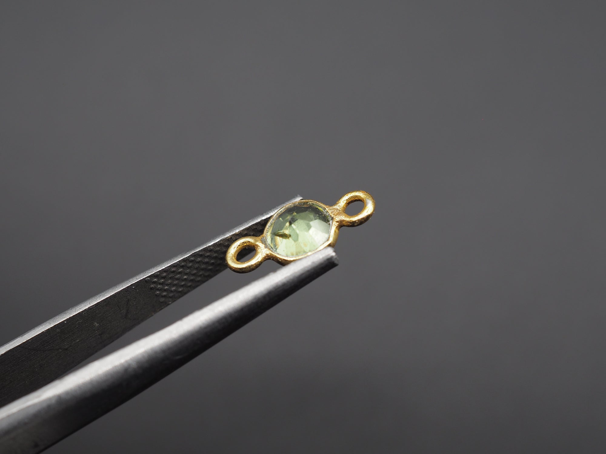 Peridot 18K Gold Filled Bezel 5mm, Double Connector, Peridot Charm