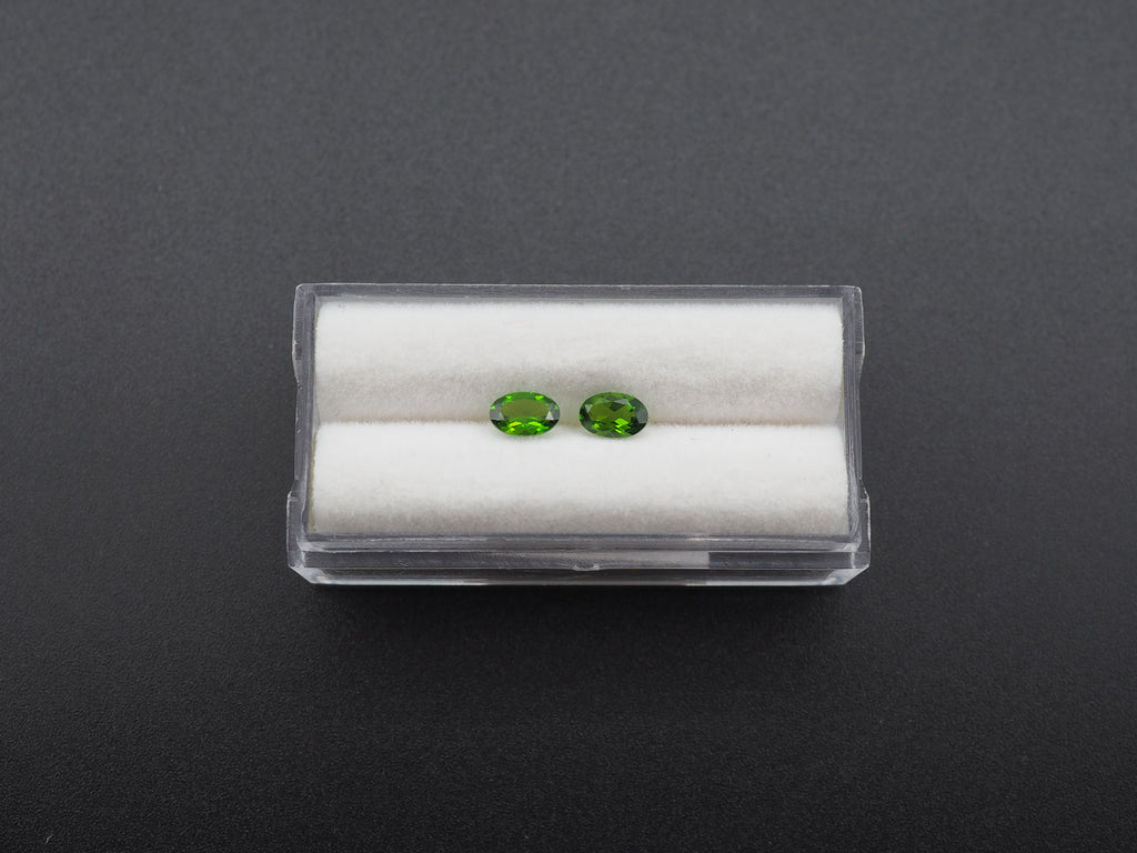 Chrome Diopside Faceted Oval Shape 6 x 4 mm Approximately 0.86 Carat, 2 Pieces