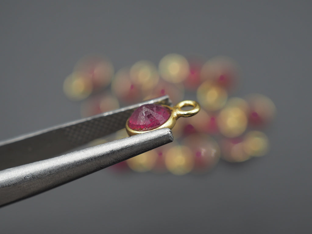 Ruby 18K Gold Filled Bezel 5 mm, Single Connector, Ruby Charm, 1 Piece