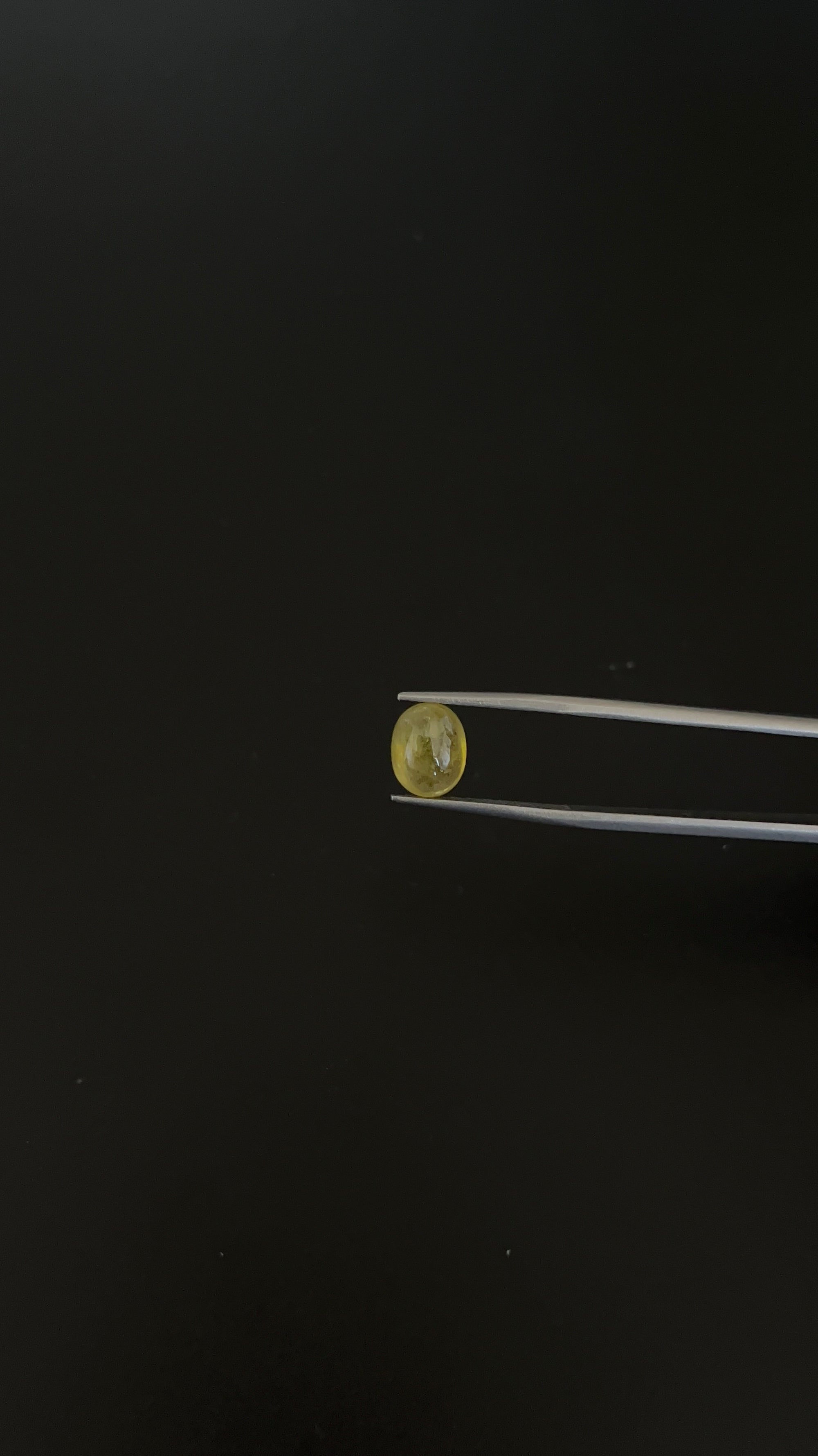 Yellow Sapphire Cabochon Oval Shape 9.6x7.5 mm