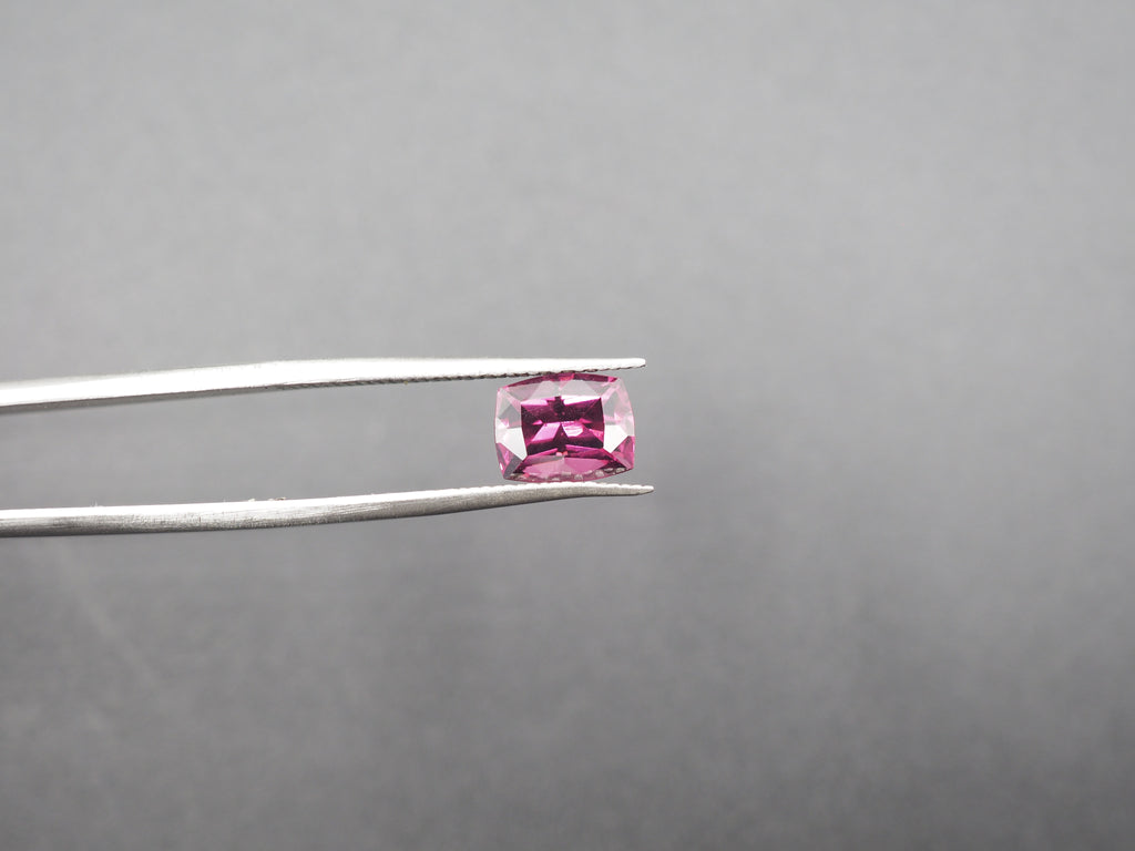Purple Garnet Faceted 8.3x6.4 mm Approximately 2.12 Carat (GTG-PG-19)