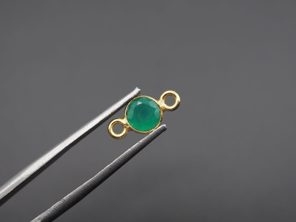 Green Onyx 18K Gold Filled Bezel 5 mm, Double Connector Onyx Charm