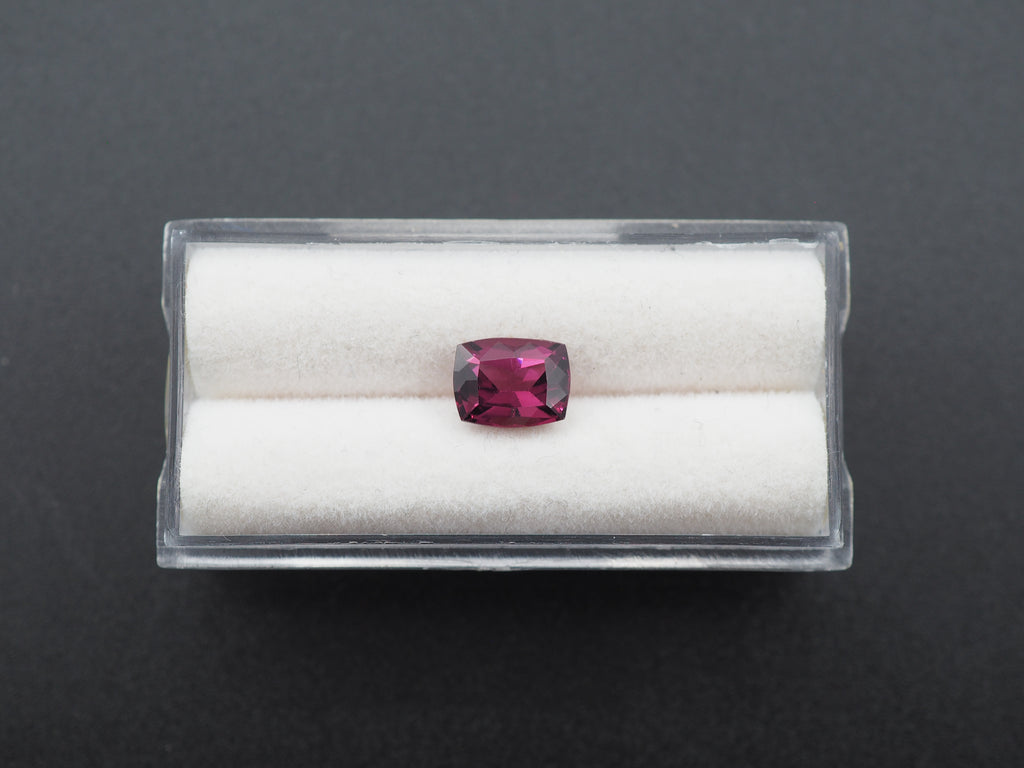 Purple Garnet Faceted 8.3x6.4 mm Approximately 2.12 Carat (GTG-PG-19)
