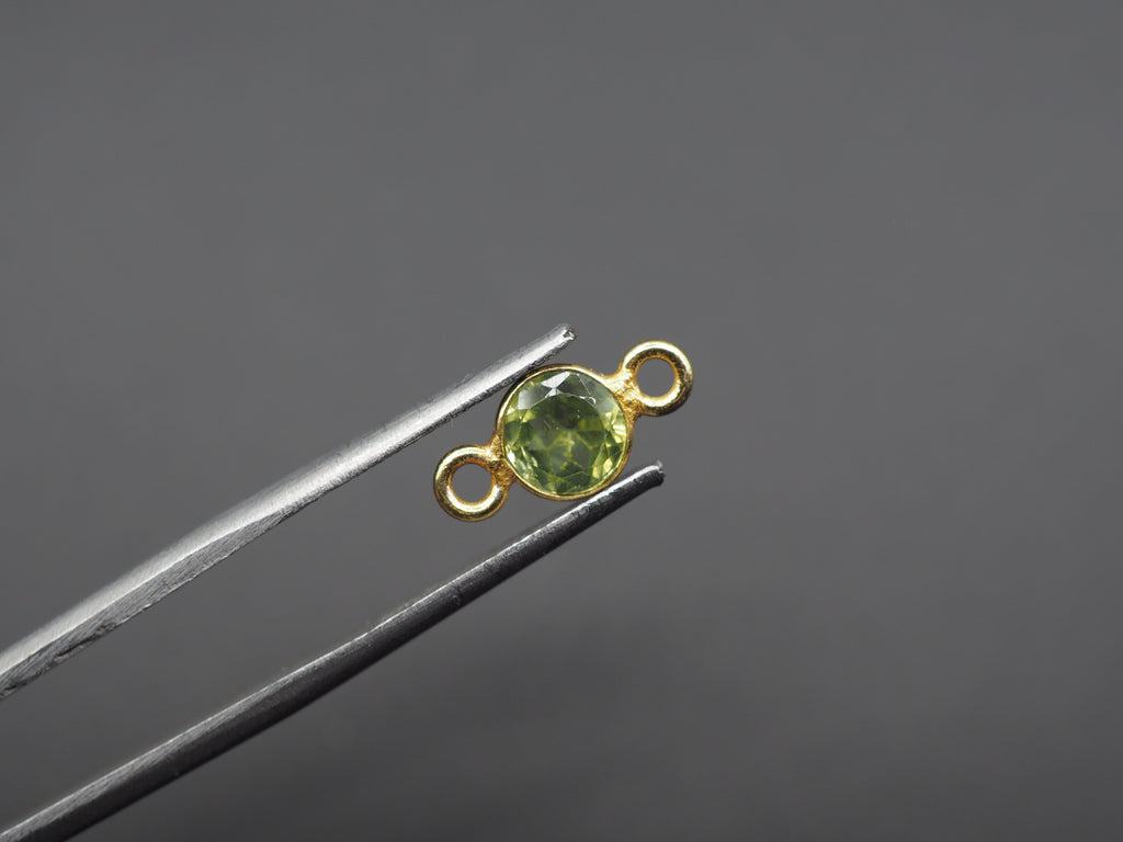 Peridot 18K Gold Filled Bezel 5mm, Double Connector, Peridot Charm