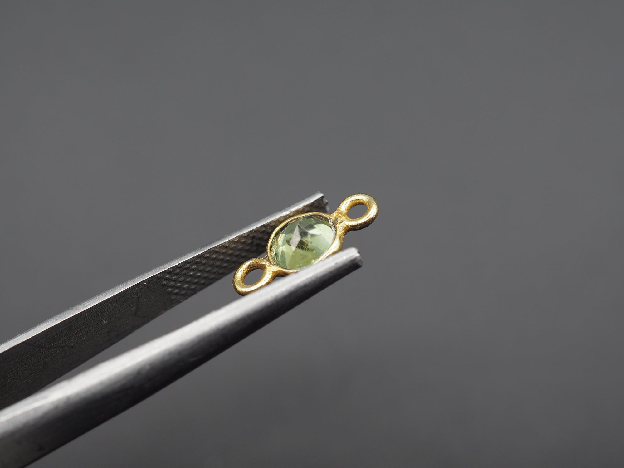 Peridot 18K Gold Filled Bezel 5mm, Double Connector, Peridot Charm