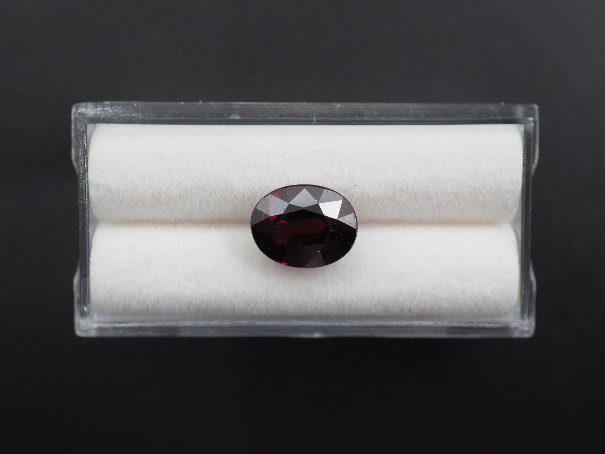 Rhodolite Garnet Oval Shape Faceted 11x8.5x6.7 mm