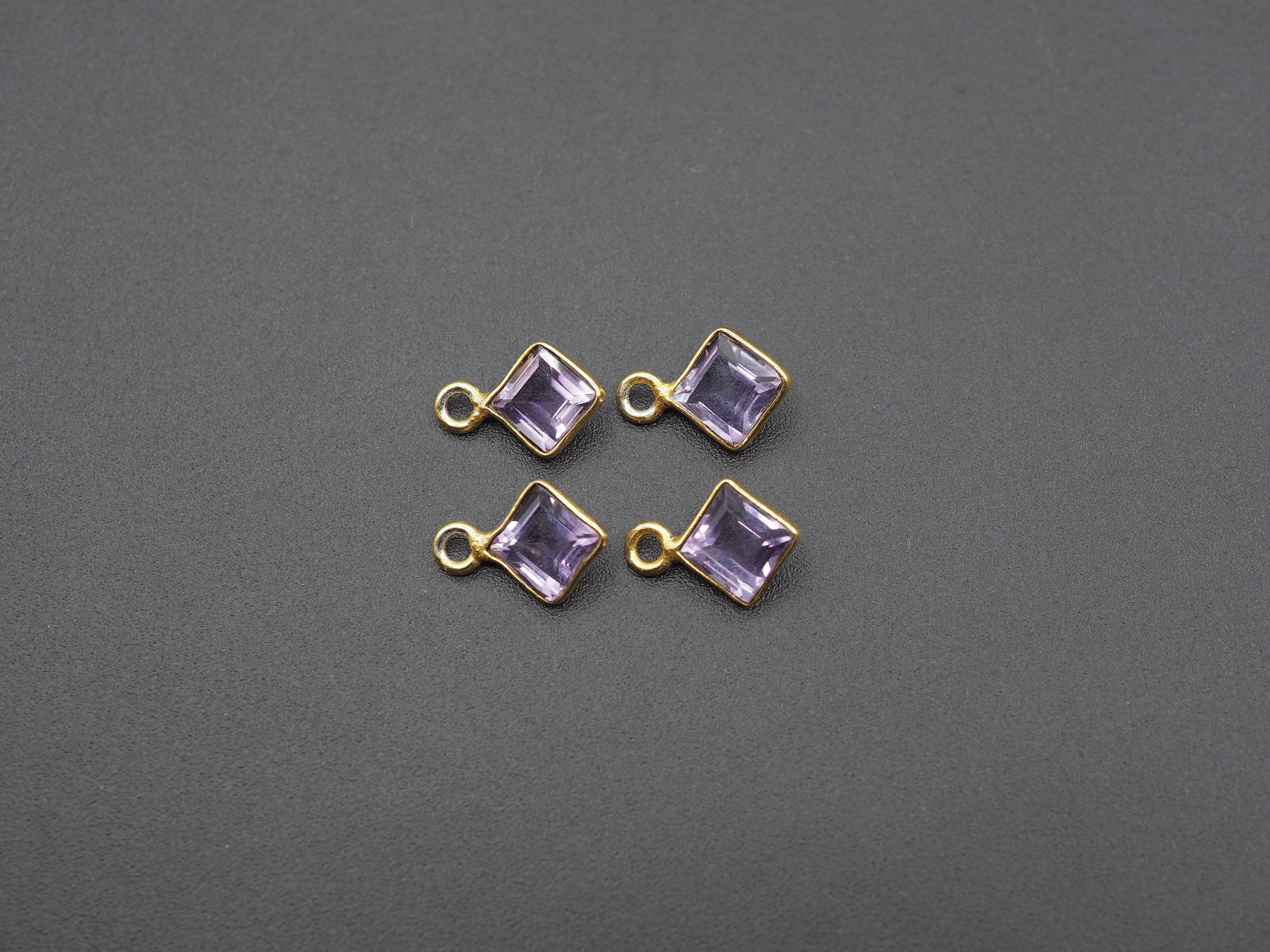 Amethyst 18K Gold Filled Bezel 5x5 mm, Single Connector, Amethyst Charm