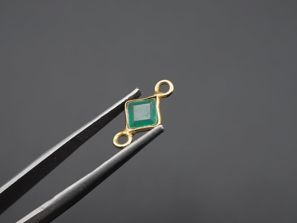 Green Onyx 18K Gold Filled Bezel 5x5 mm, Double Connector Onyx Charm