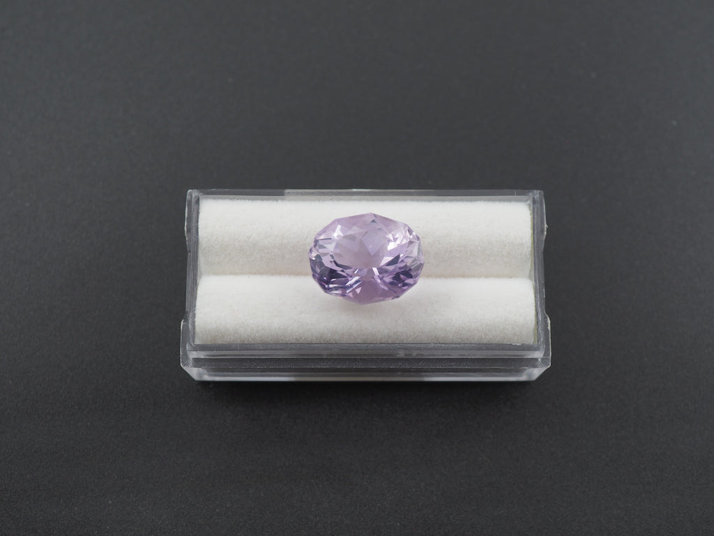 Natural Oval shaped Lavender Faceted Amethyst 15.2x12x10.2mm Single piece Approximately 10.03 Carat