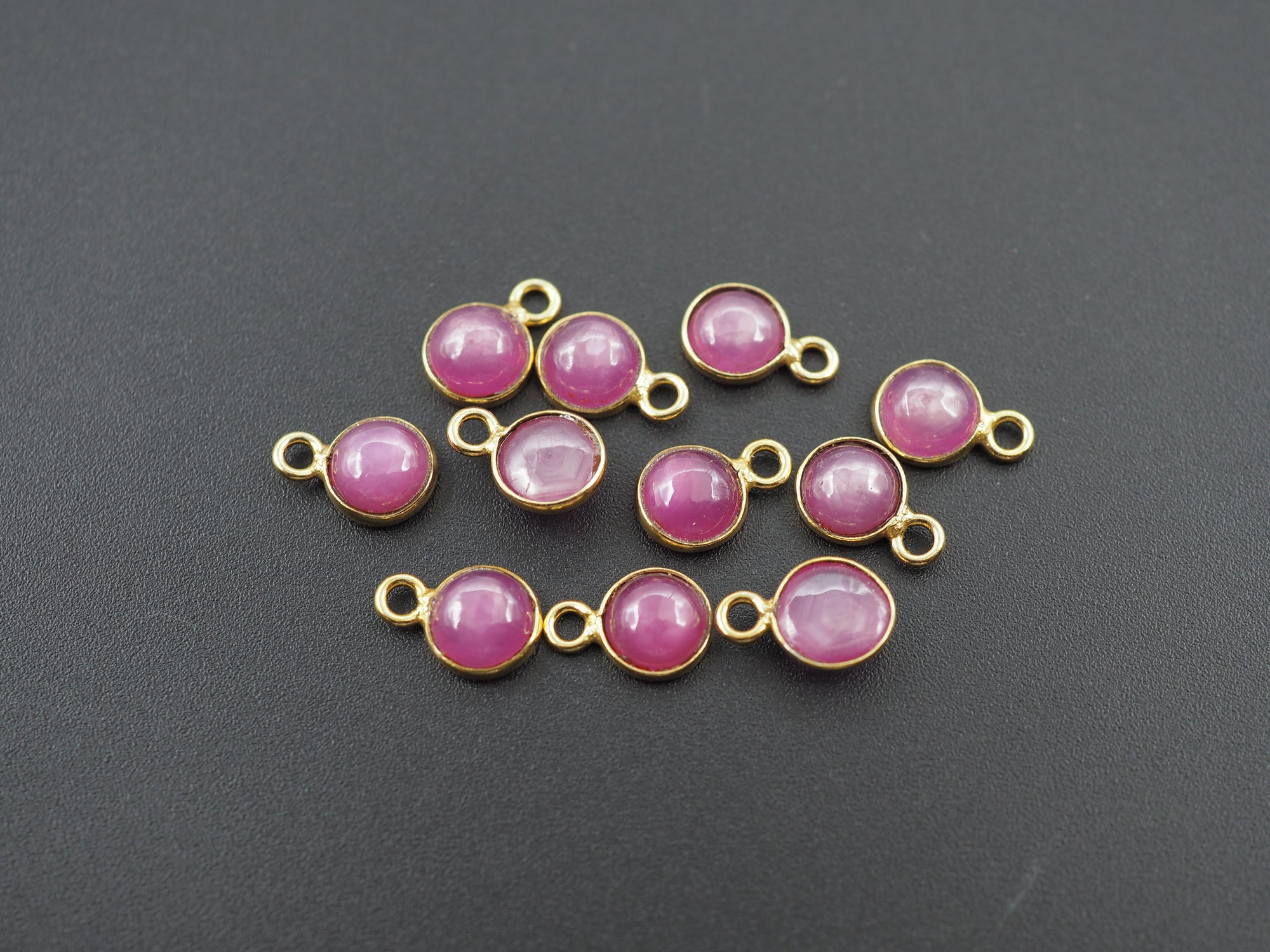 Ruby 18K Gold Filled Bezel 6 mm, Single Connector, Ruby Charm, 1 Piece