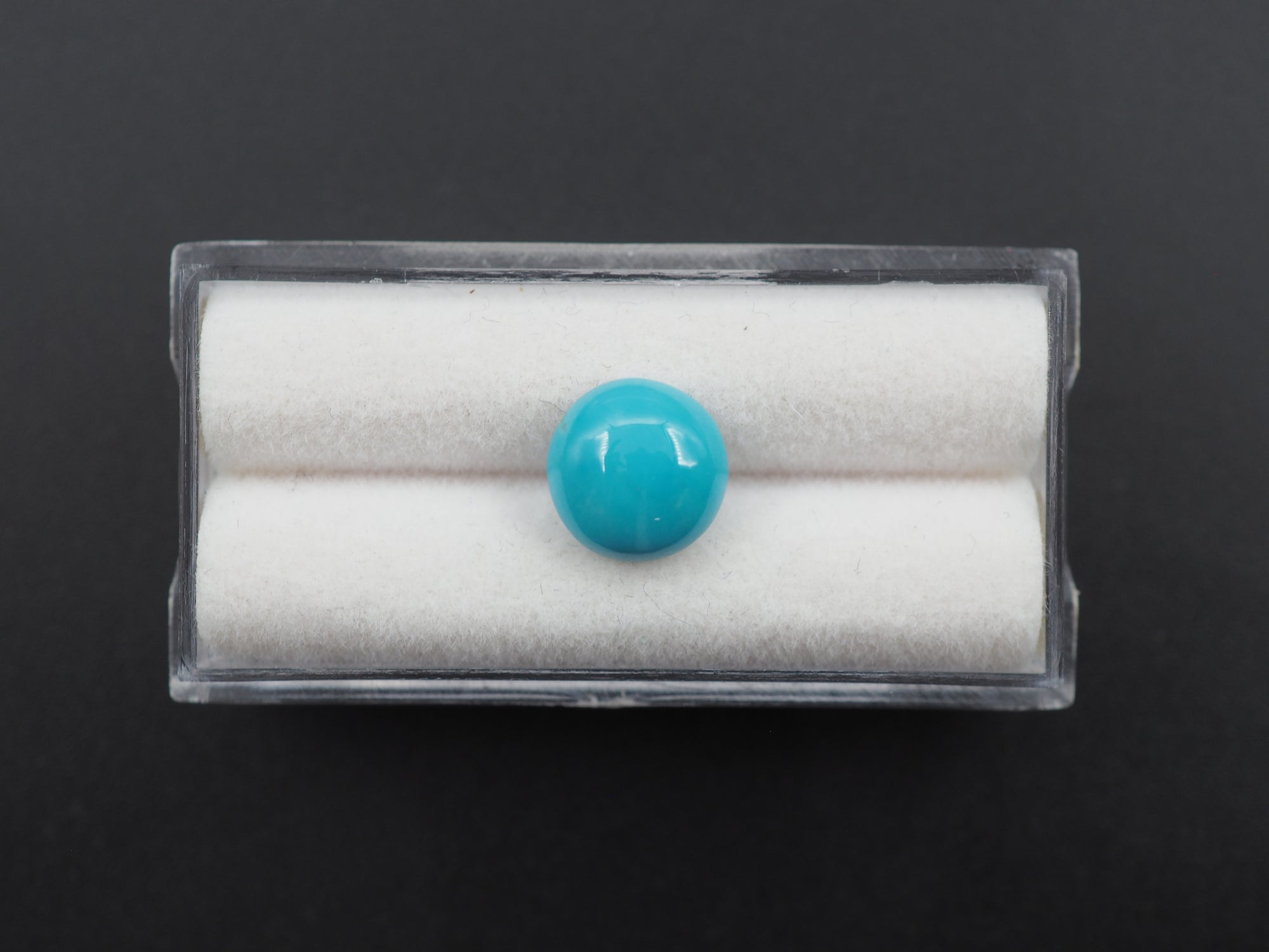 Arizona Turquoise Cabochon 9 mm Approximately 2.71 Carat (GTG-AT-32)