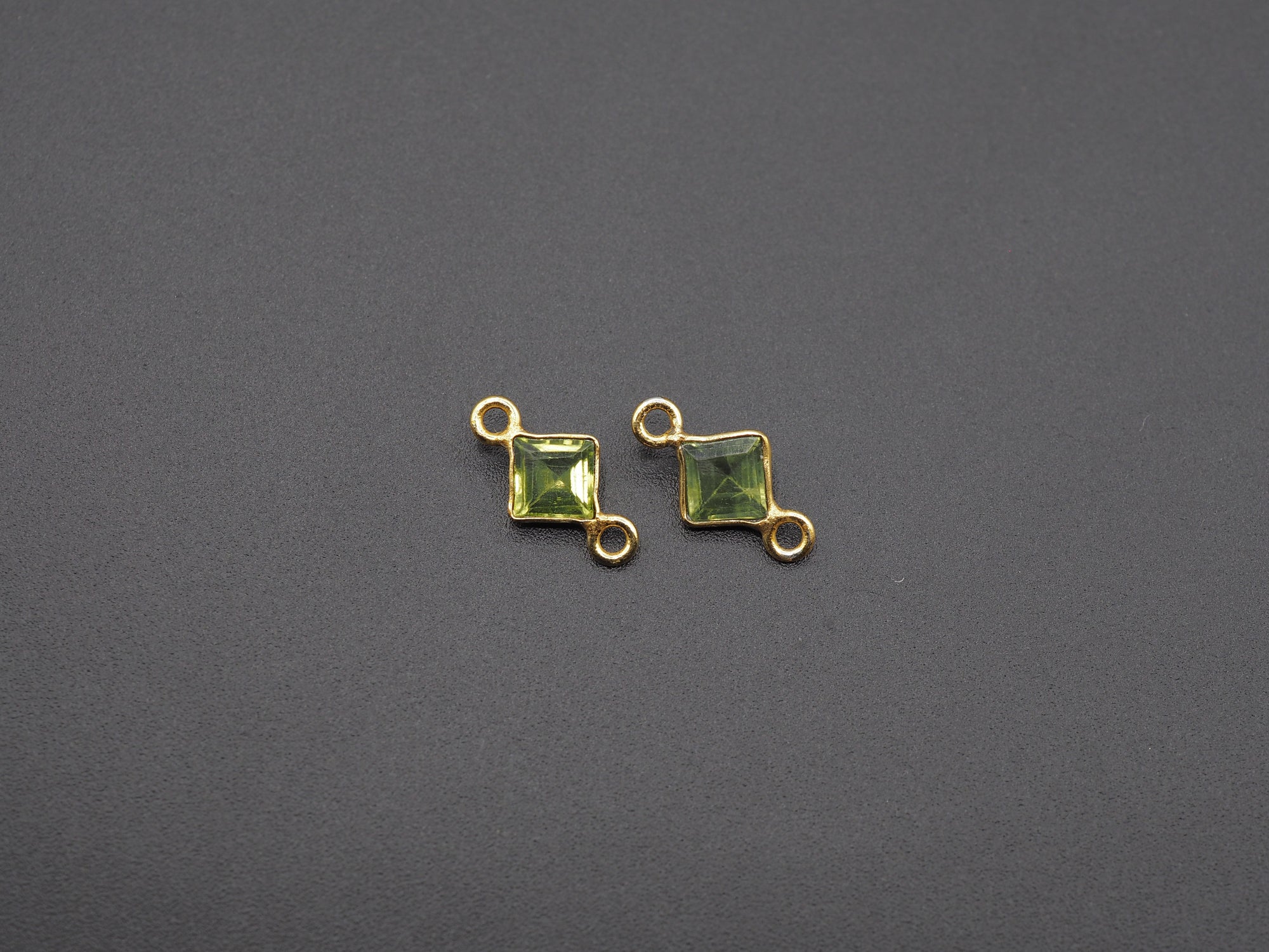 Peridot 18K Gold Filled Bezel 5x5 mm, Double Connector, Peridot Charm