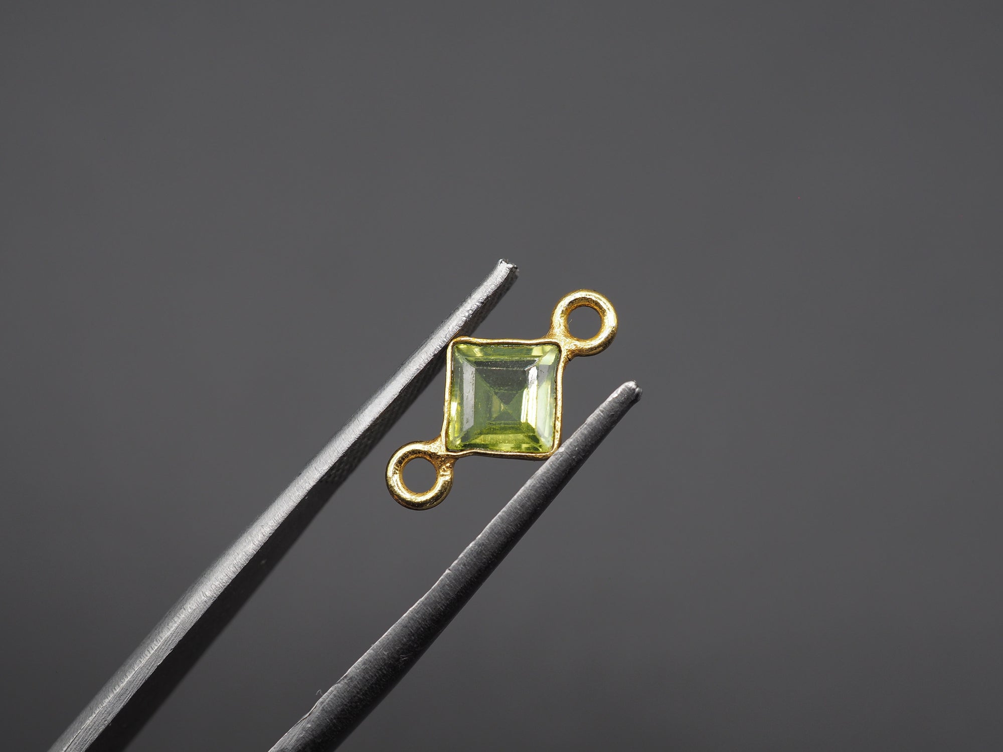 Peridot 18K Gold Filled Bezel 5x5 mm, Double Connector, Peridot Charm