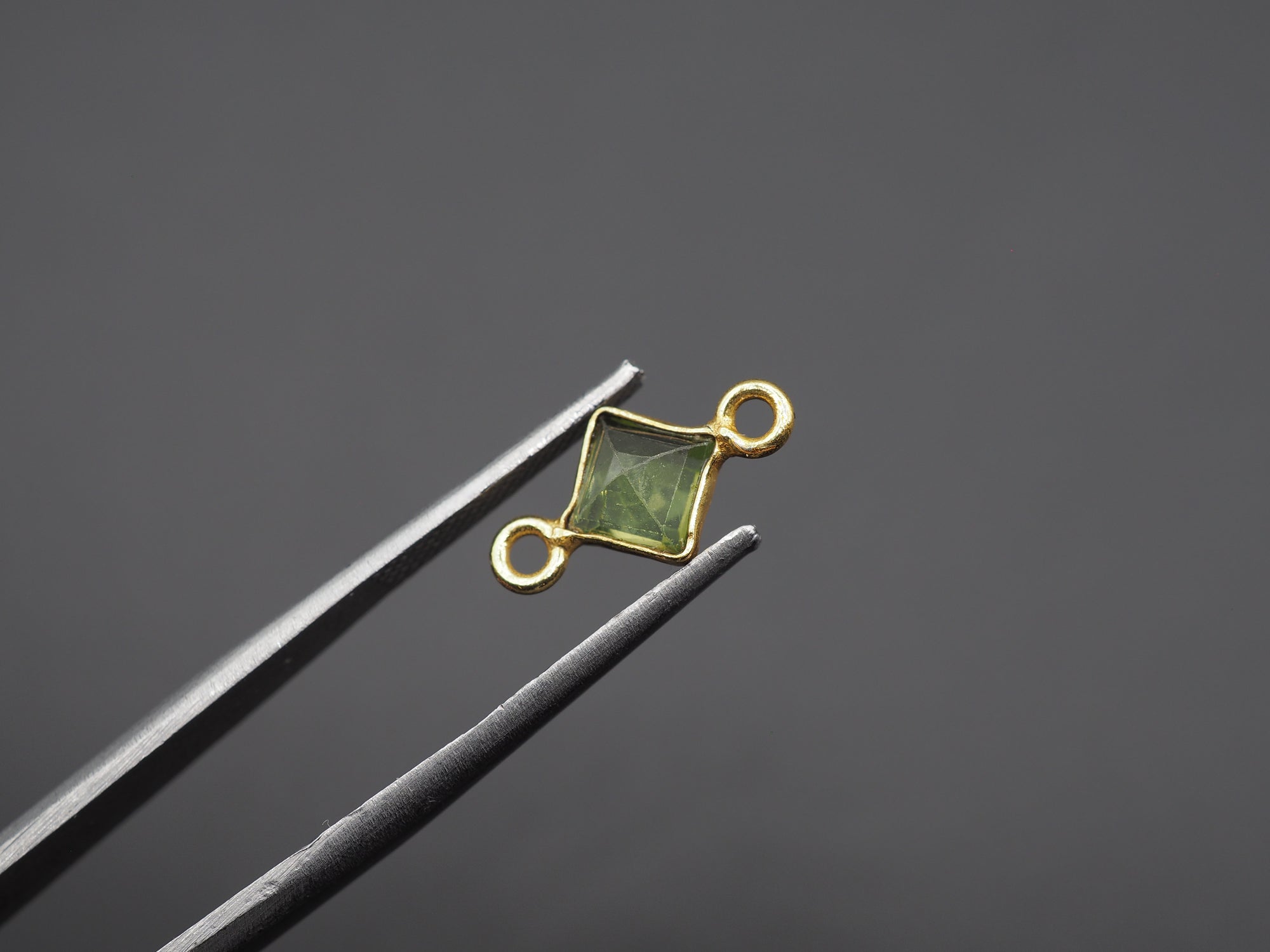 Peridot 18K Gold Filled Bezel 5x5 mm, Double Connector, Peridot Charm