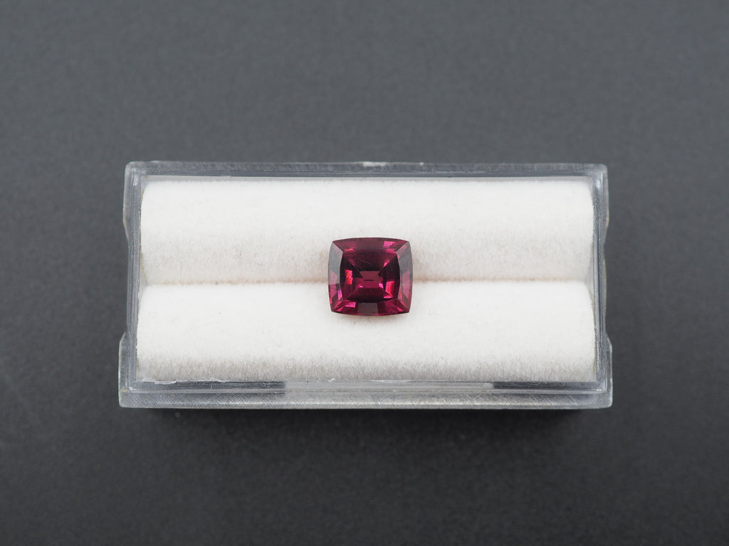 Purple Garnet Faceted 8.4x7.9 mm Approximately 2.88 Carat (GTG-PG-9)