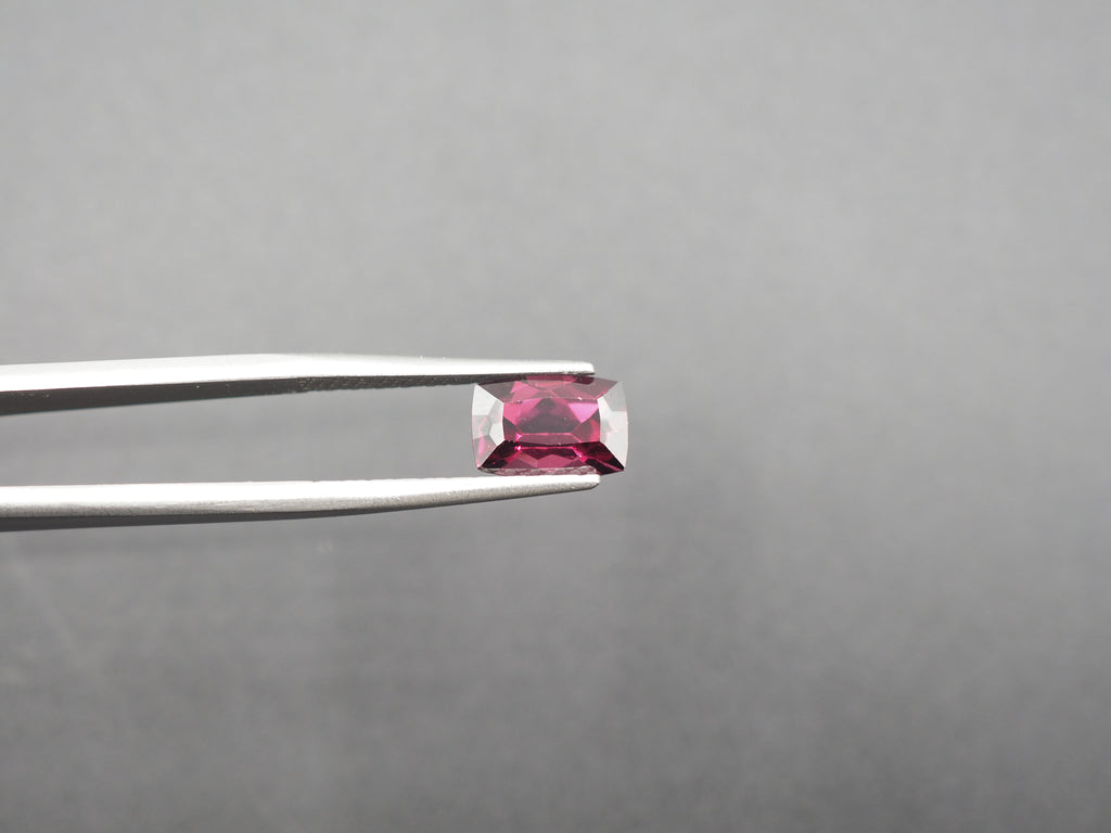 Purple Garnet Faceted 9.5x6.4 mm Approximately 2.50 Carat (GTG-PG-8)