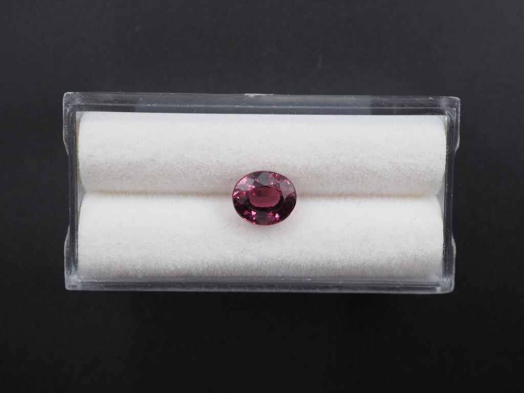 Malaya Garnet Oval Shape Faceted 7.9x6.5mm