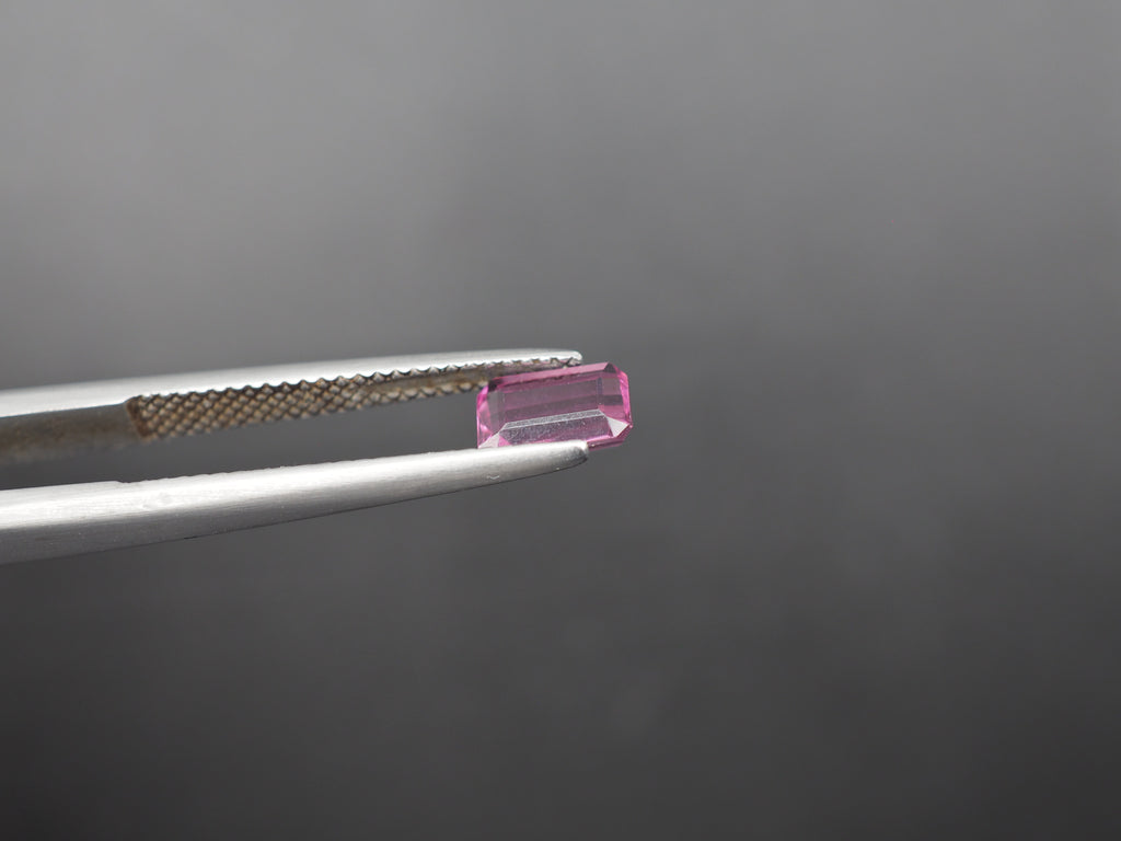 Garnet Rectangle Shape Faceted 7x4.5x3.5mm