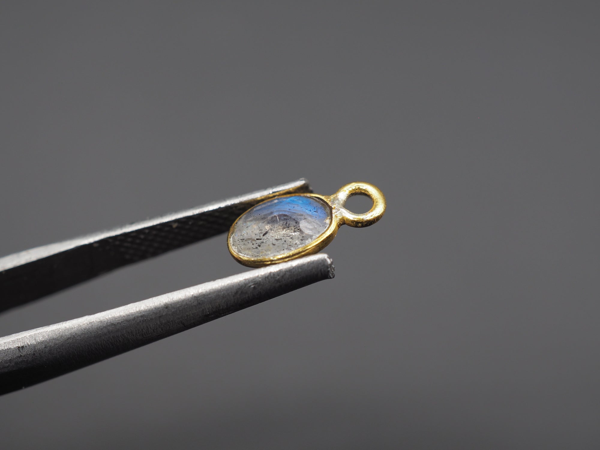 Labradorite 18K Gold Filled Bezel 6x4 mm, Single Connector, Labradorite Charm