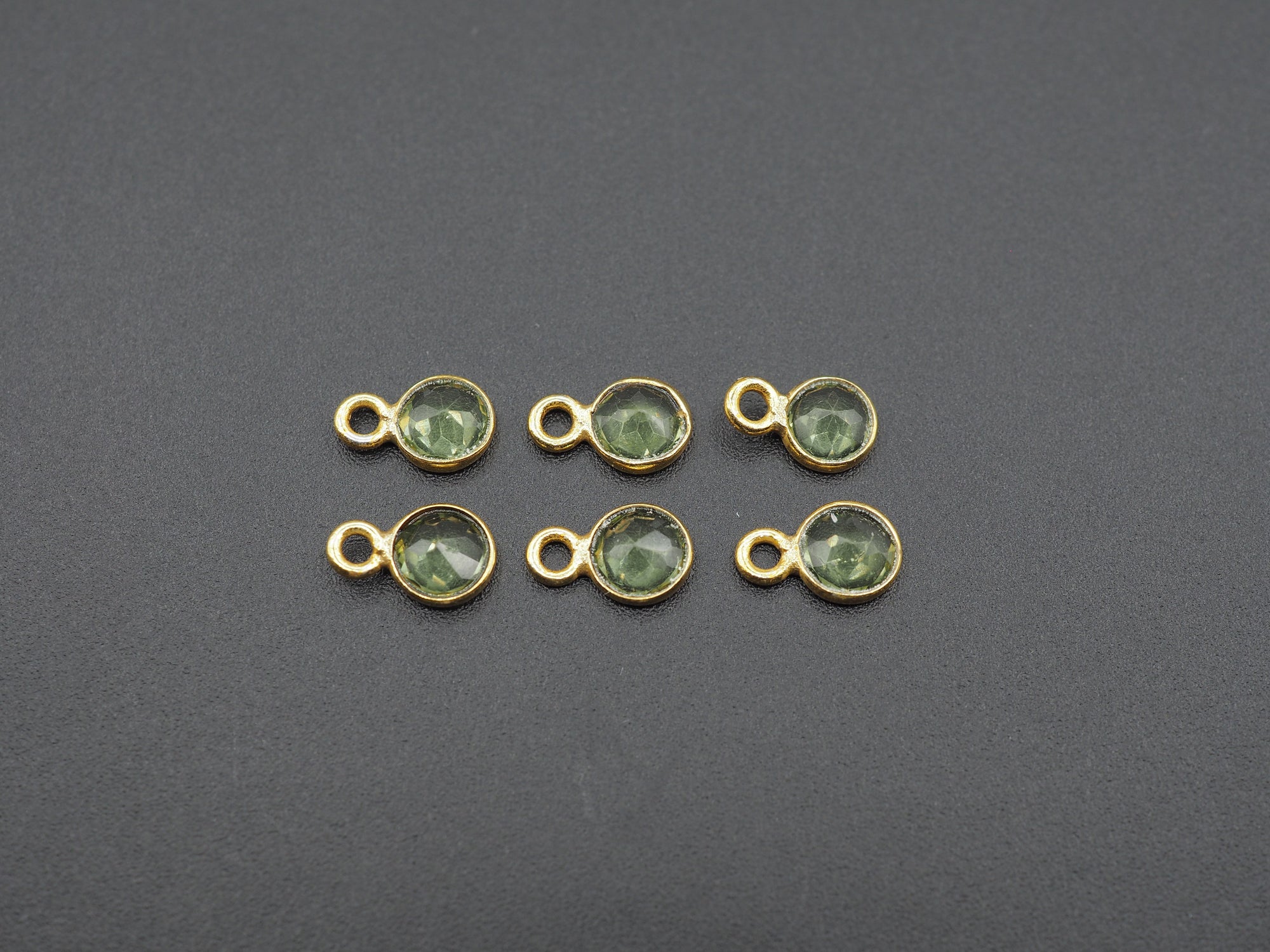 Peridot 18K Gold Filled Bezel 4mm, Single Connector, Peridot Charm