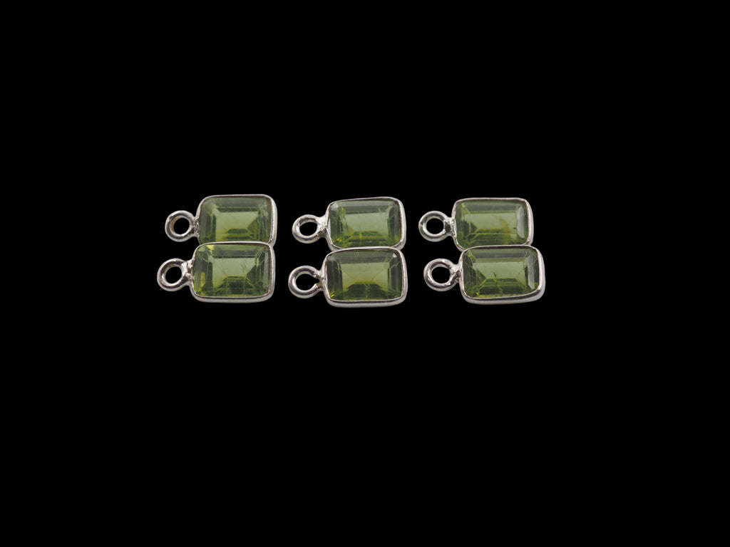 Peridot Silver Bezel, Single Connector, 7x5 mm, Peridot Charm (GTG-SBP-13)