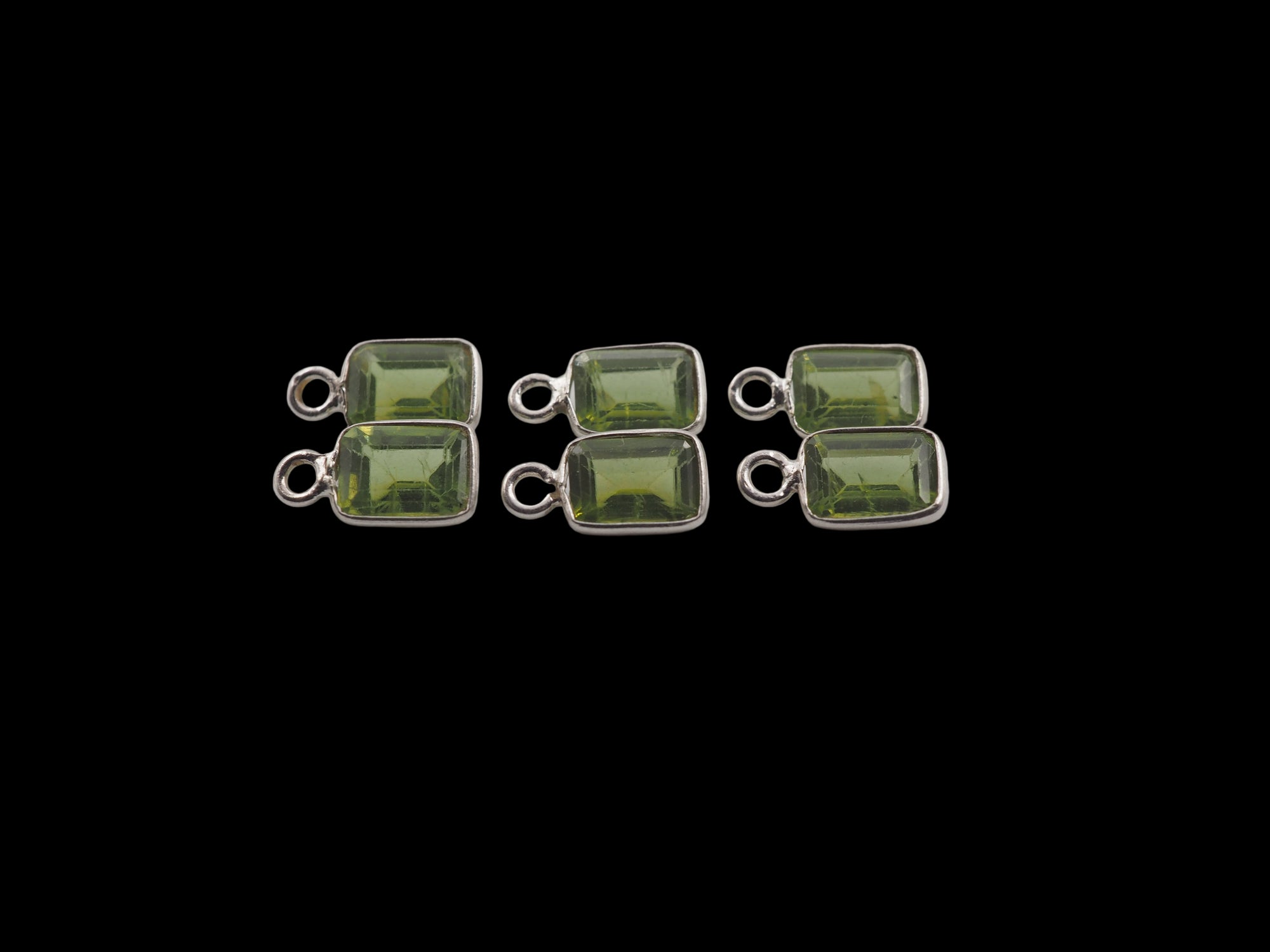 Peridot Silver Bezel, Single Connector, 7x5 mm, Peridot Charm (GTG-SBP-13)