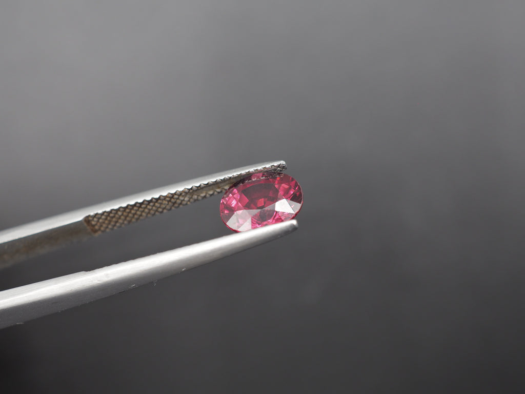 Garnet Oval Shape Faceted 8.1x6.9mm