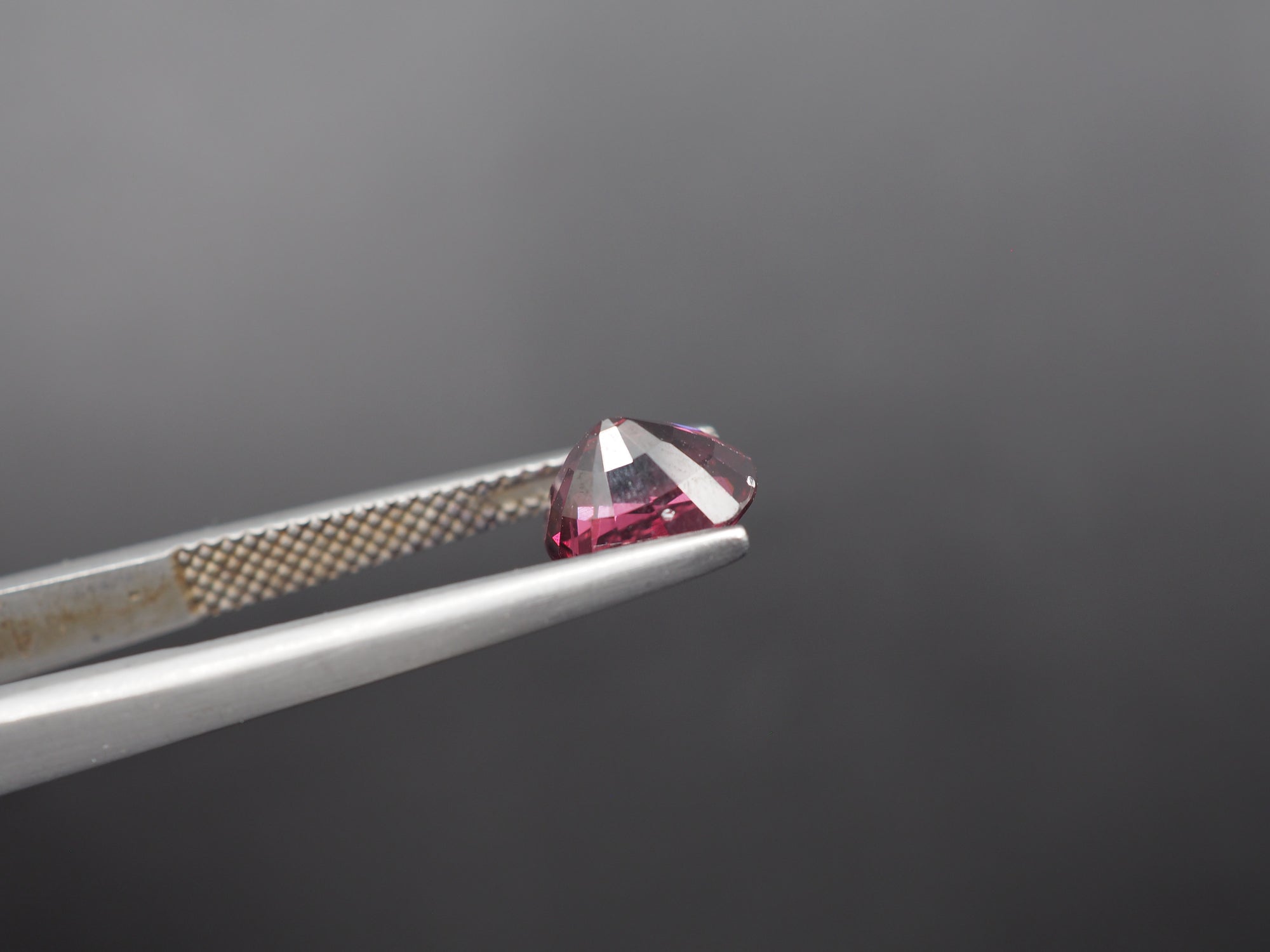 Garnet Oval Shape Faceted 8.1x6.9mm