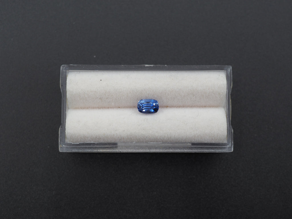 Blue Sapphire Faceted Oval Shape 6 x 4 x 3.5 mm Single Piece Approximately 0.84 Carat