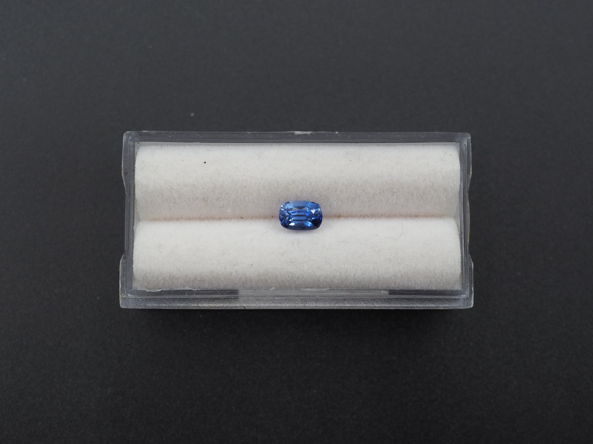 Blue Sapphire Faceted Oval Shape 6 x 4 x 3.5 mm Single Piece Approximately 0.84 Carat