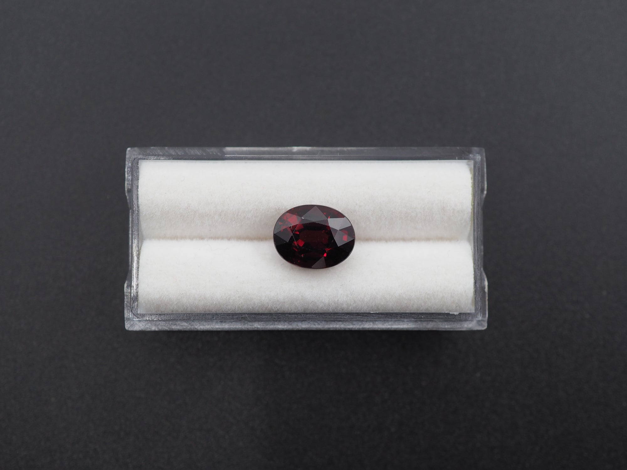 Rhodolite Garnet Faceted Oval Shape 11 x 8.5 x 6.7 mm Single Piece Approximately 5.60 Carat