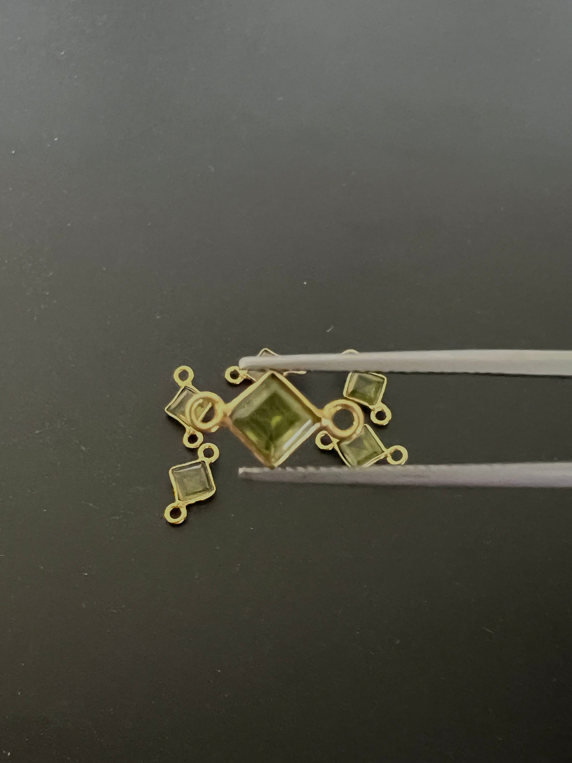 Peridot 18K Gold Filled Bezel 5x5 mm, Double  Connector, Peridot Charm (GTG-GBP-7)